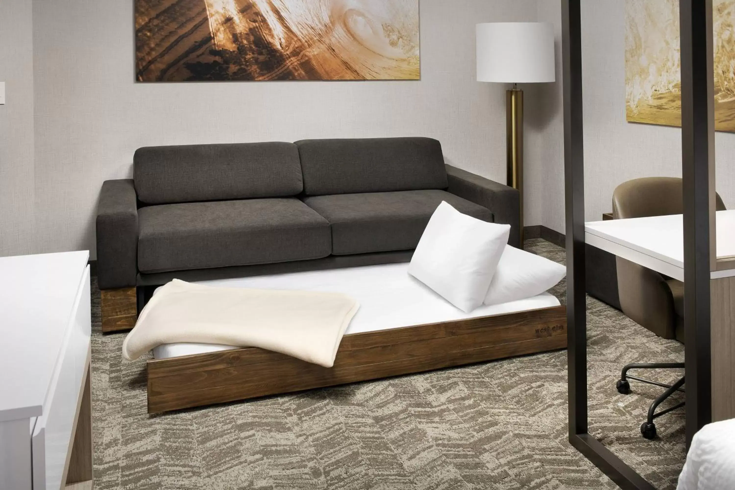 Living room, Seating Area in SpringHill Suites by Marriott Loveland Fort Collins/Windsor