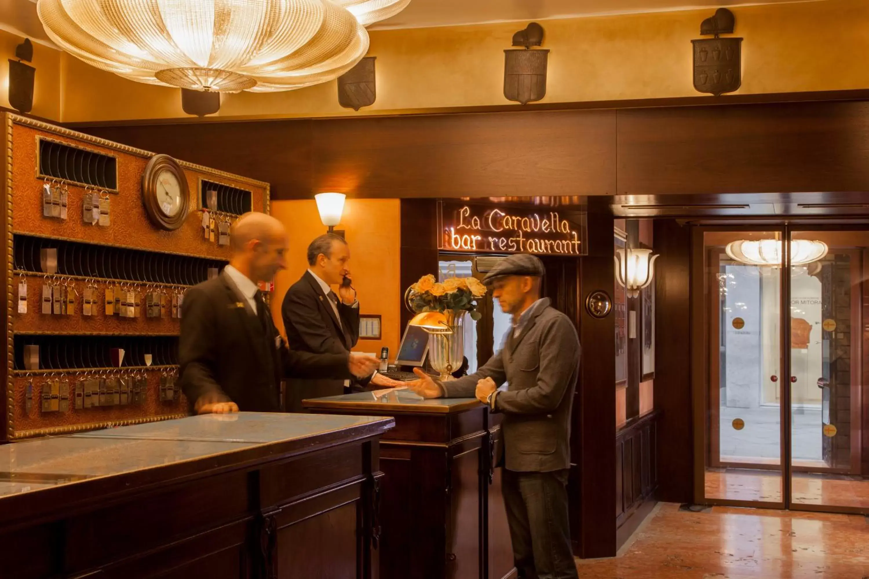 Lobby or reception in Hotel Saturnia & International