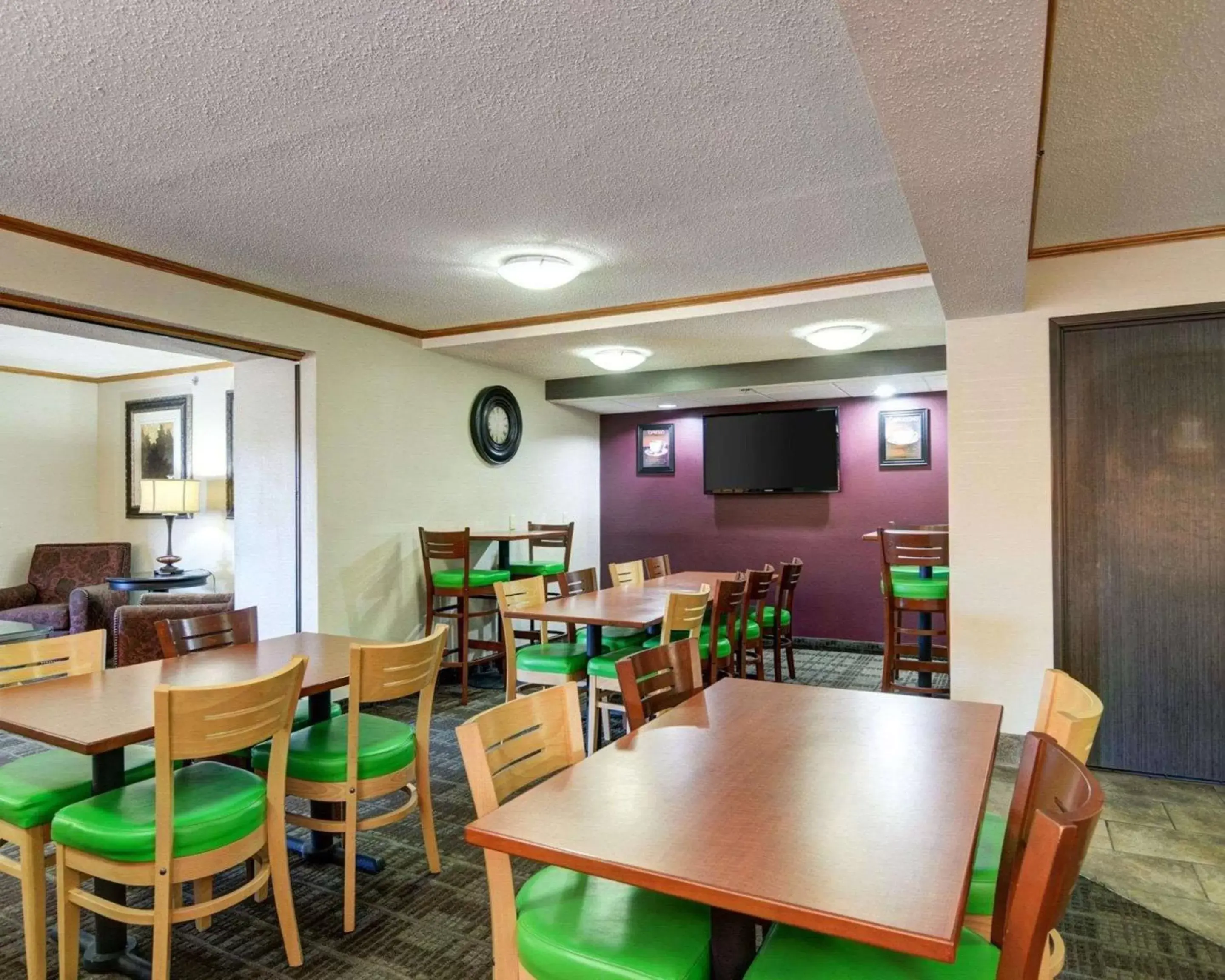 Restaurant/places to eat in Quality Inn Fort Smith I-540 Restaurant/places to eat in Quality Inn Fort Smith I-540