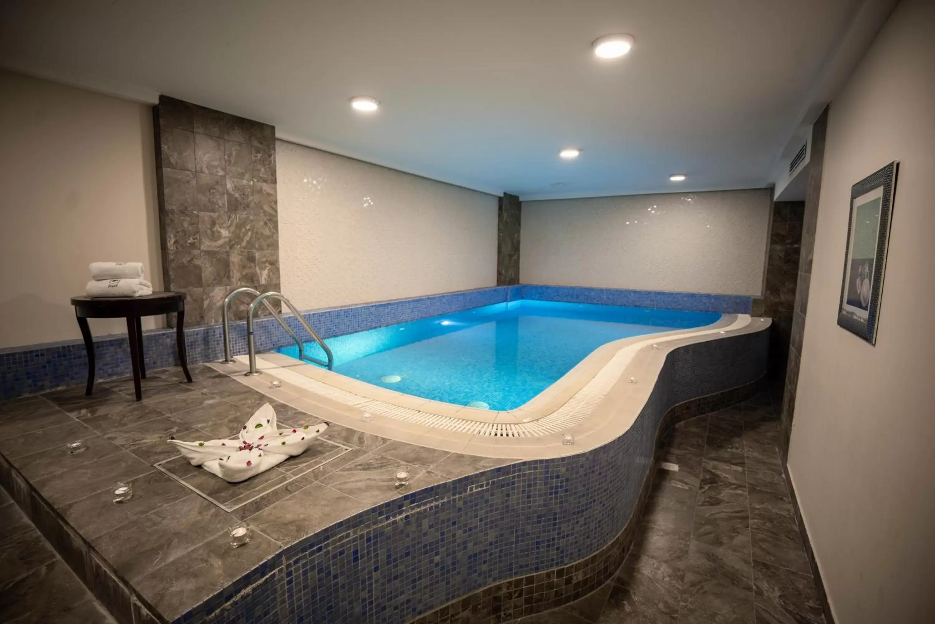 Swimming Pool in Aswar Hotel Suites Riyadh