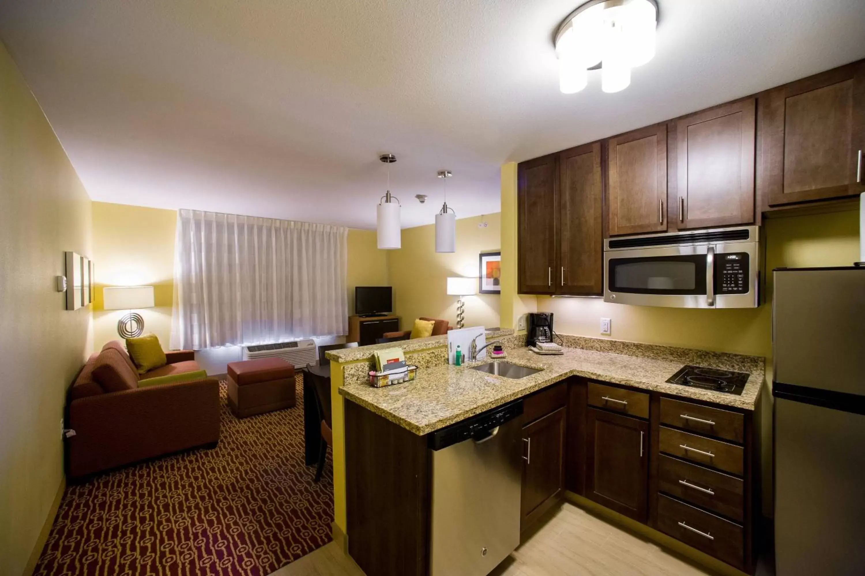 Bedroom, Kitchen/Kitchenette in TownePlace Suites by Marriott Roswell