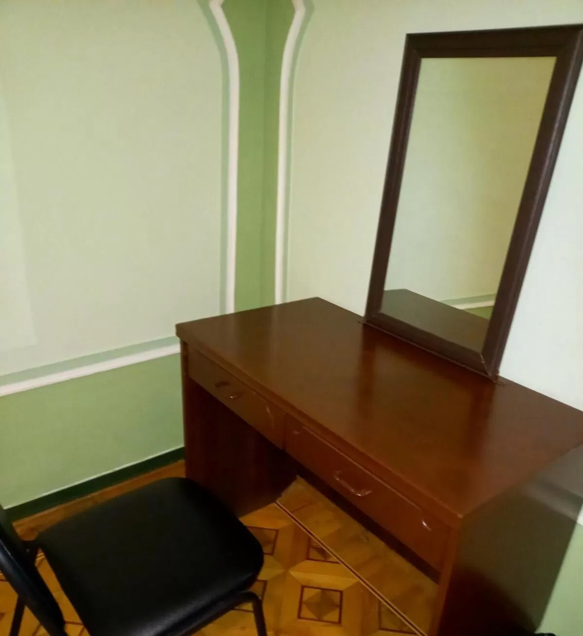 hair dresser in Royal Boutique Hotel on Kievyan