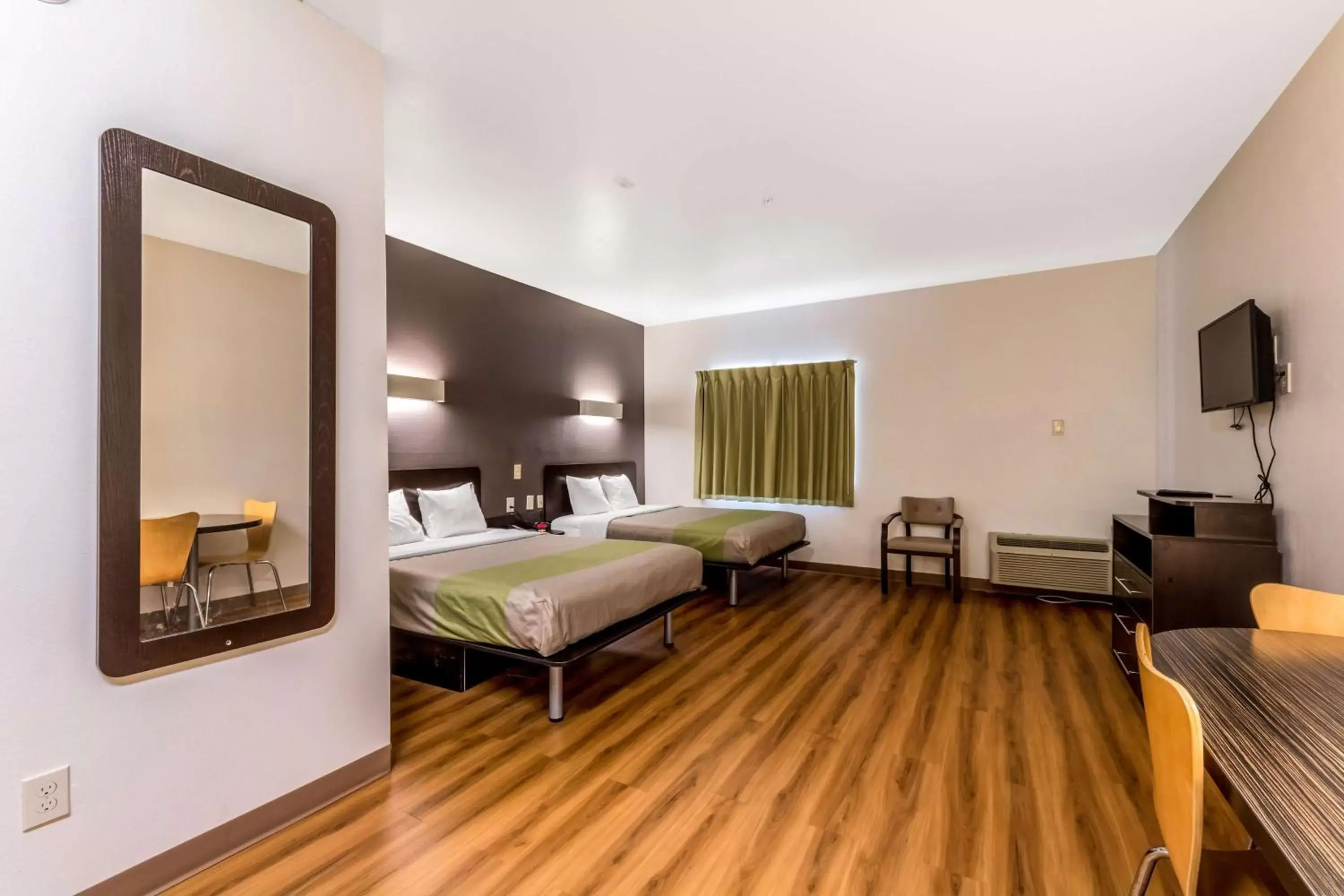 Deluxe Queen Room with Three Queen Beds - Non-Smoking in Super 8 by Wyndham Kenedy Deluxe Queen Room with Three Queen Beds - Non-Smoking in Super 8 by Wyndham Kenedy