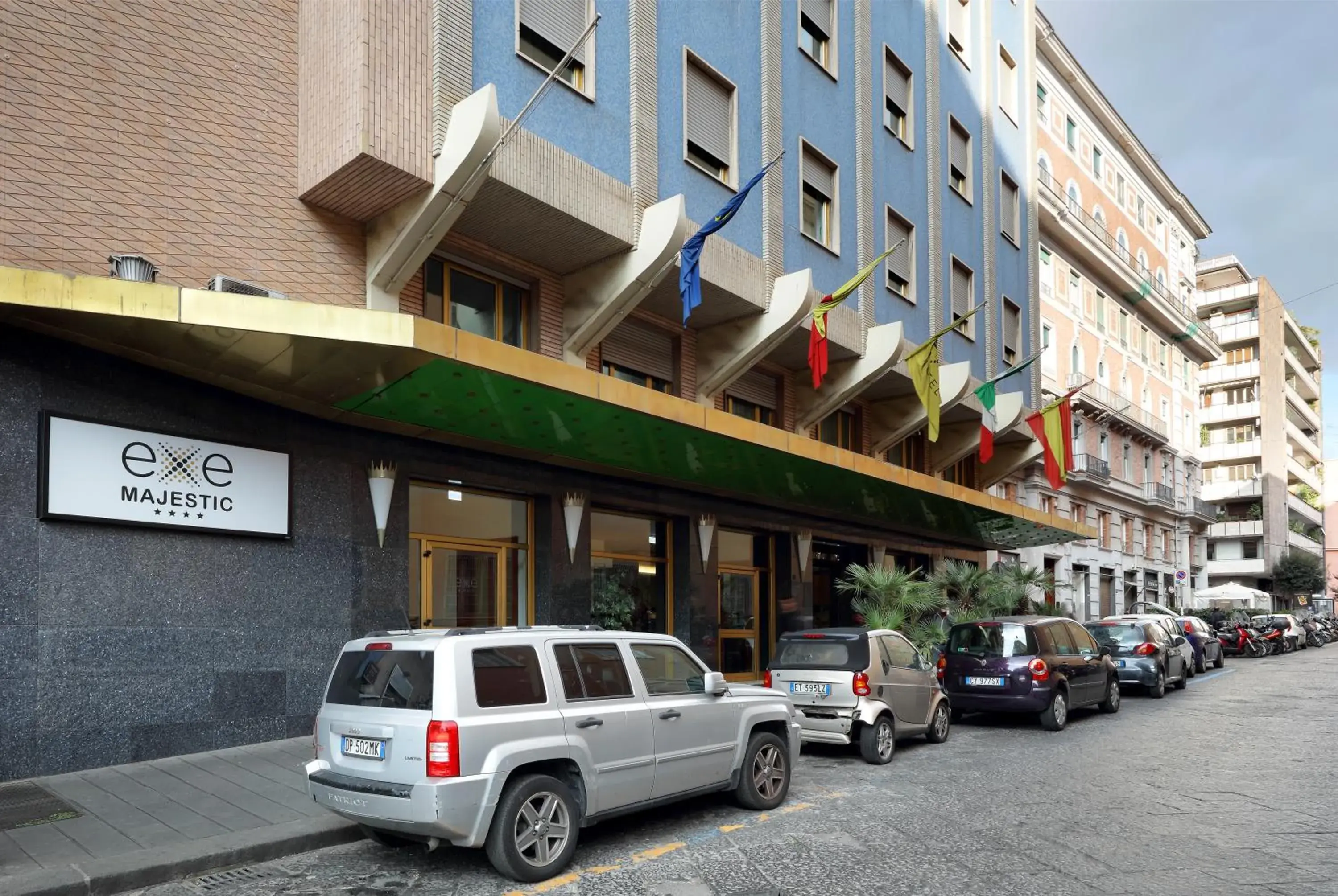 Facade/entrance in Exe Majestic Facade/entrance in Exe Majestic