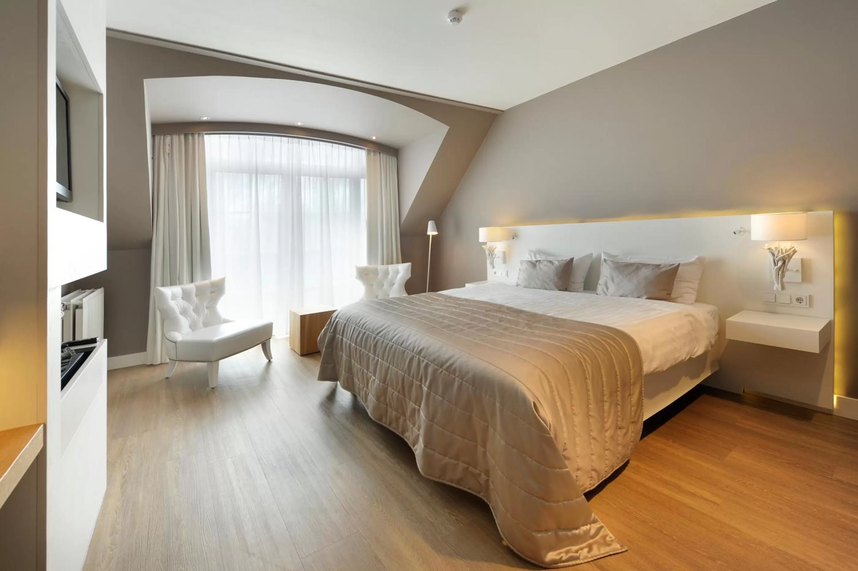 Bed in Van der Valk Hotel Groningen-Westerbroek