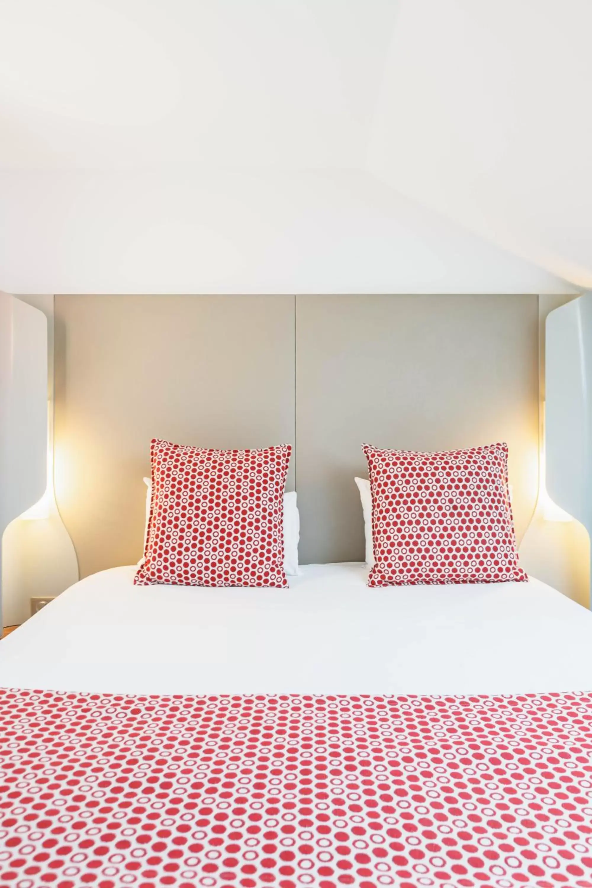 Bedroom, Bed in Campanile Lyon Bron Eurexpo Bedroom, Bed in Campanile Lyon Bron Eurexpo