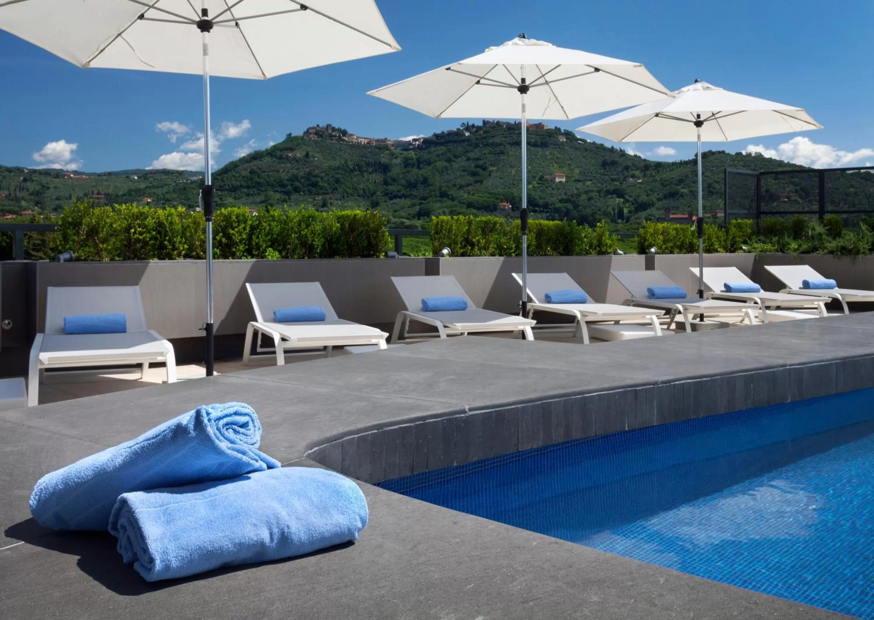 Swimming pool in LHP Hotel Montecatini Palace & SPA