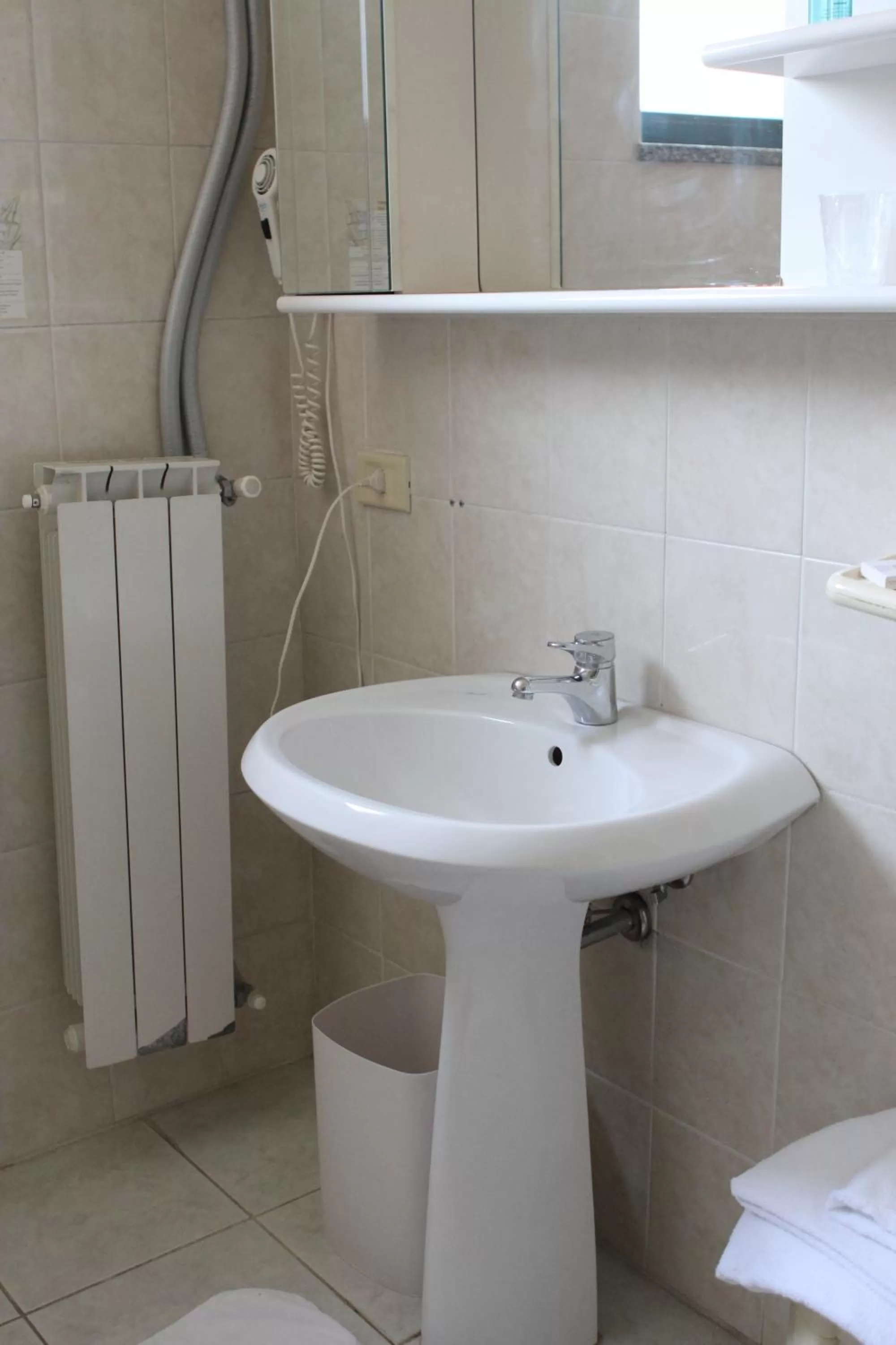 Bathroom in Ascot Lodging