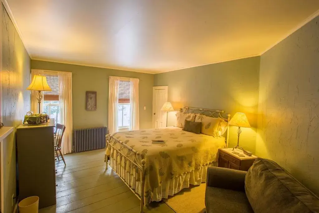 Bedroom in Snow Goose Bed and Breakfast