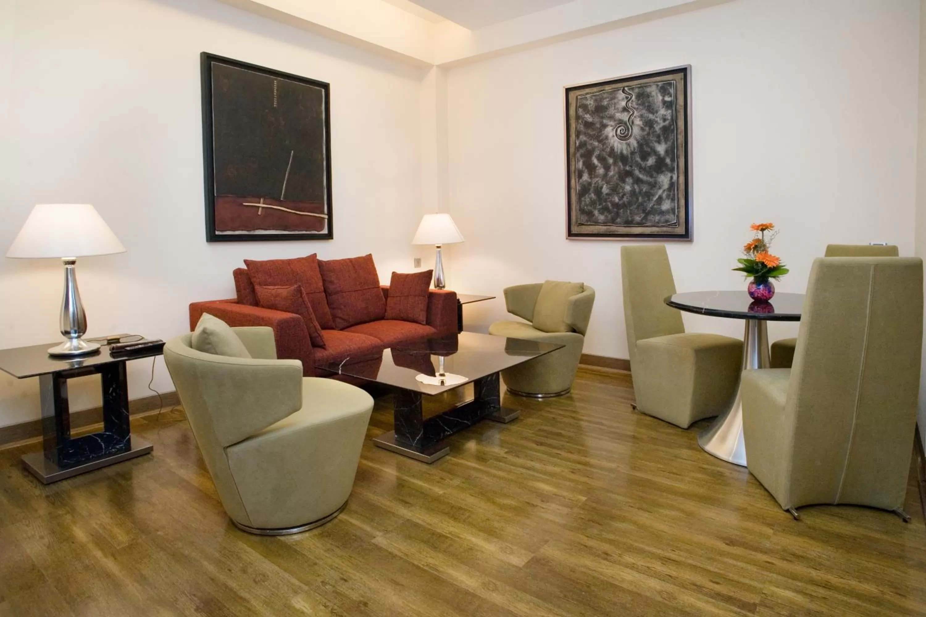 Seating area in The Sonnet Kolkata