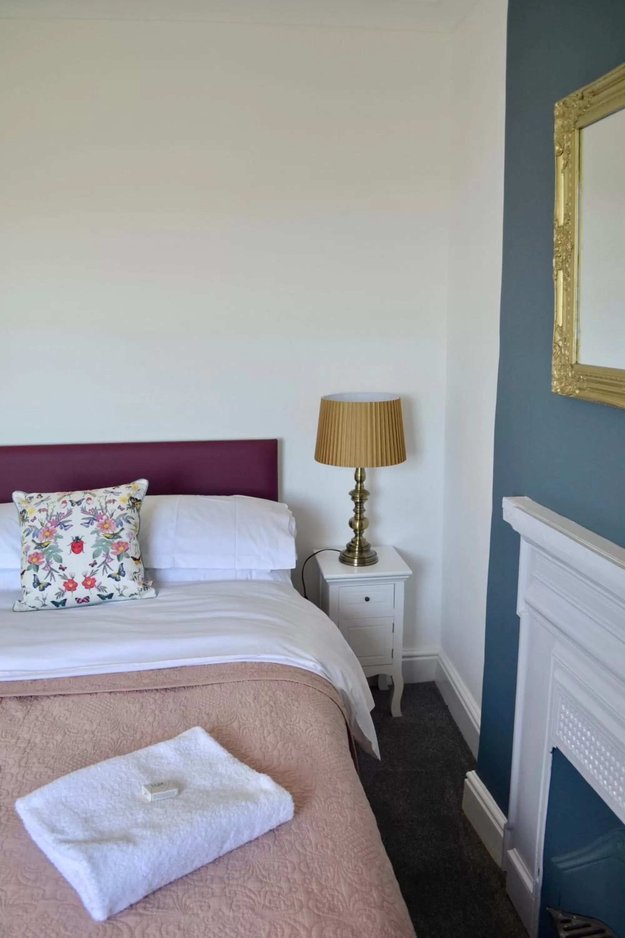 Bed in The Nags Head - Room only accommodation