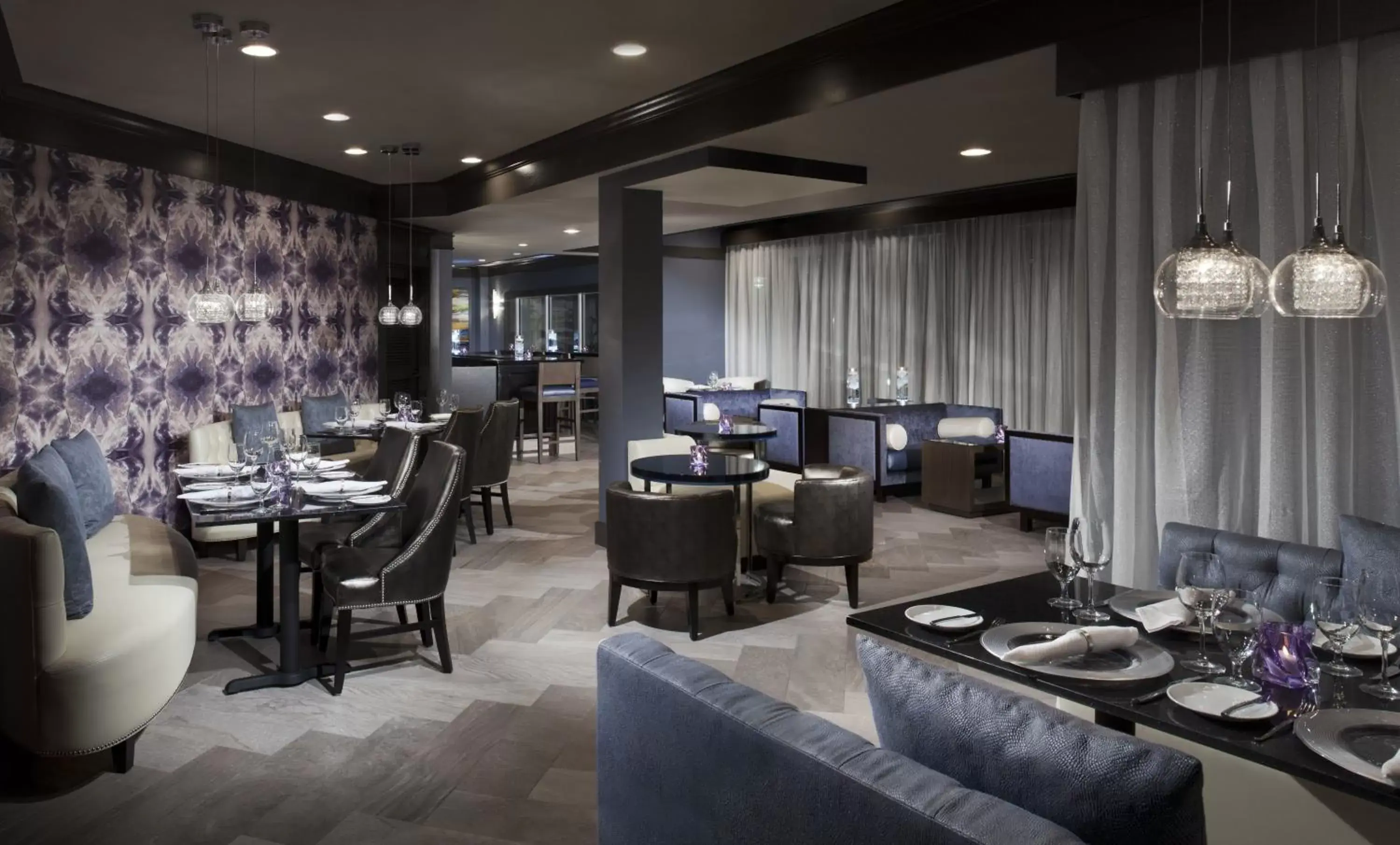 Restaurant/places to eat in Pier House Resort & Spa Restaurant/places to eat in Pier House Resort & Spa