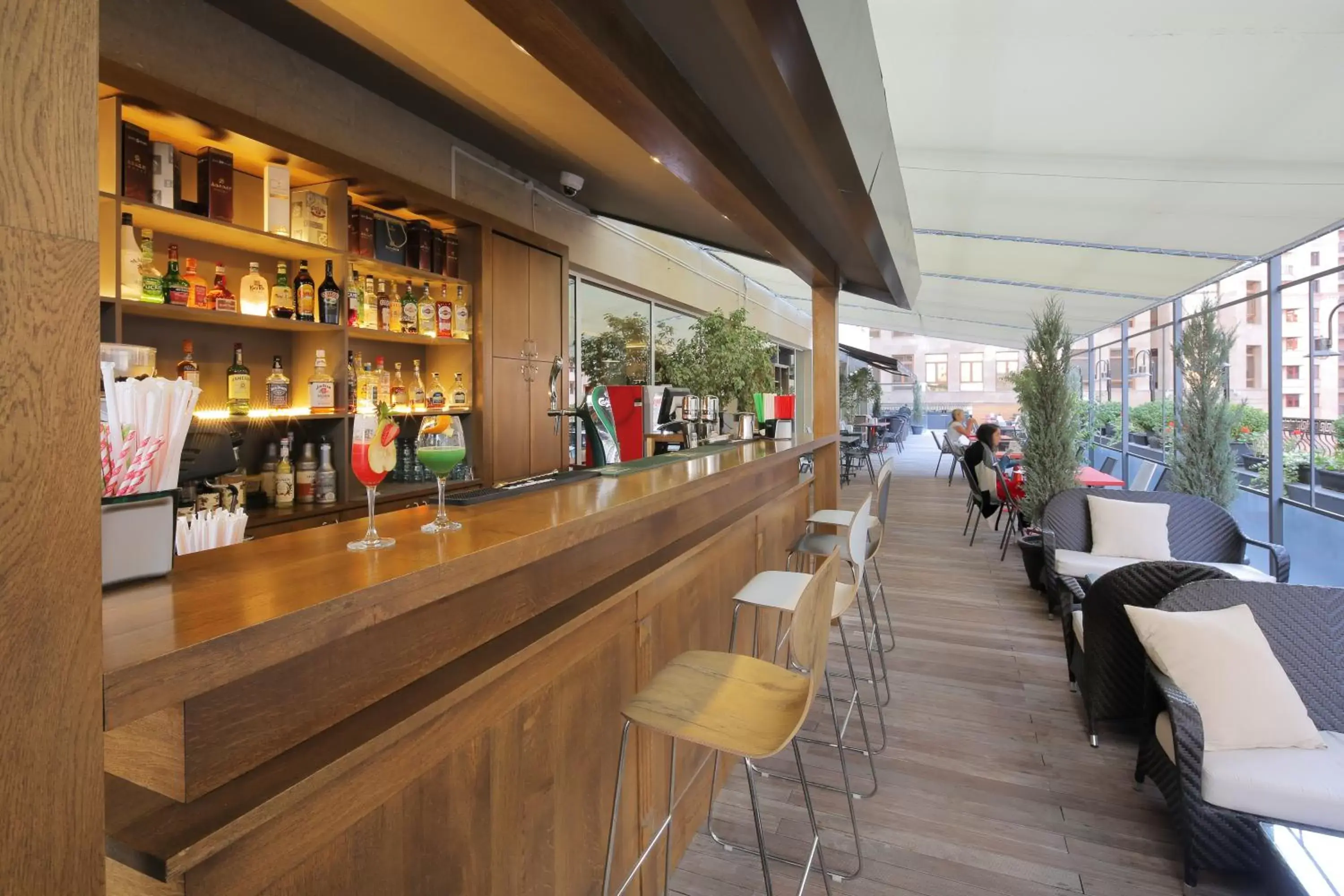 Restaurant/places to eat, Lounge/Bar in ibis Yerevan Center