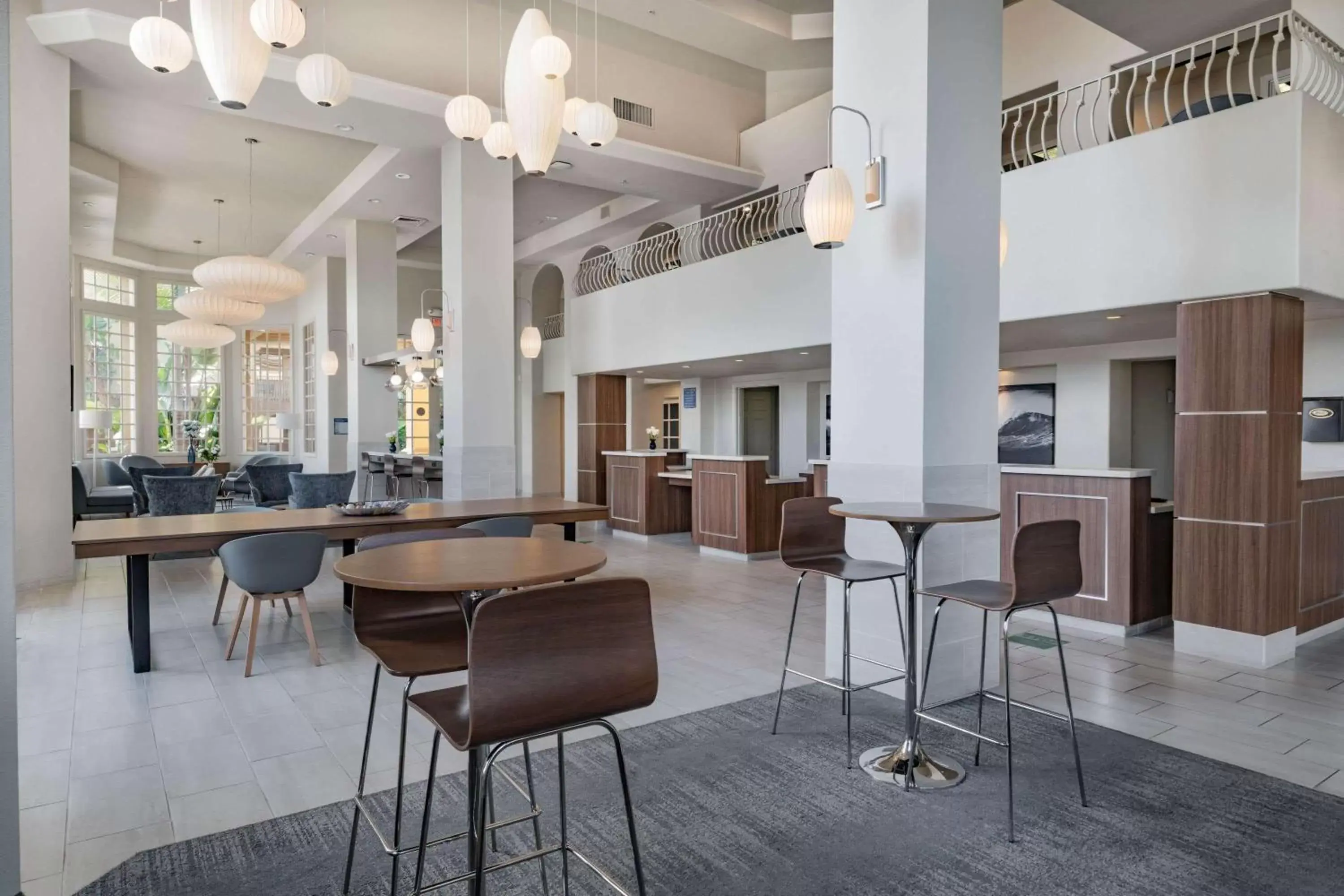 Lobby or reception, Lounge/Bar in Wyndham Garden San Diego