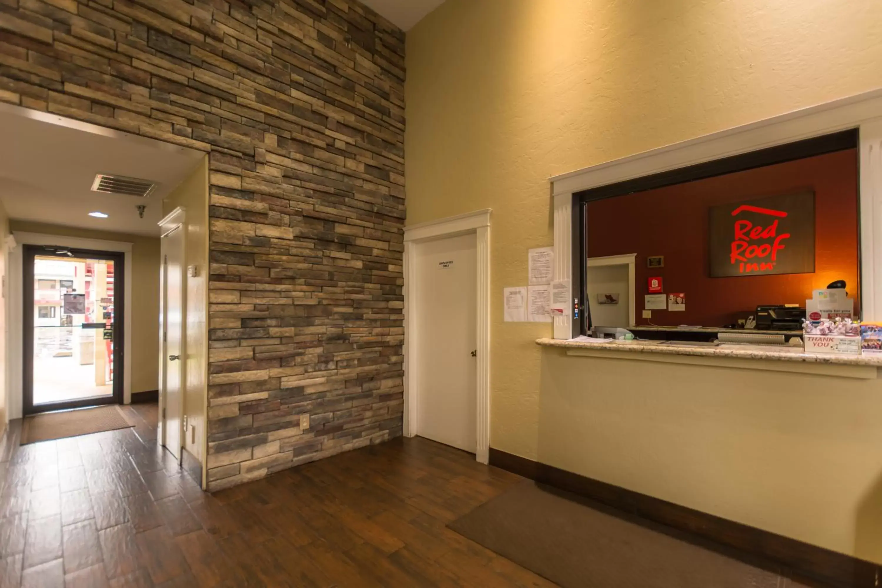 Lobby or reception, Lobby/Reception in Red Roof Inn Oklahoma Airport I 40 W Fairgrounds
