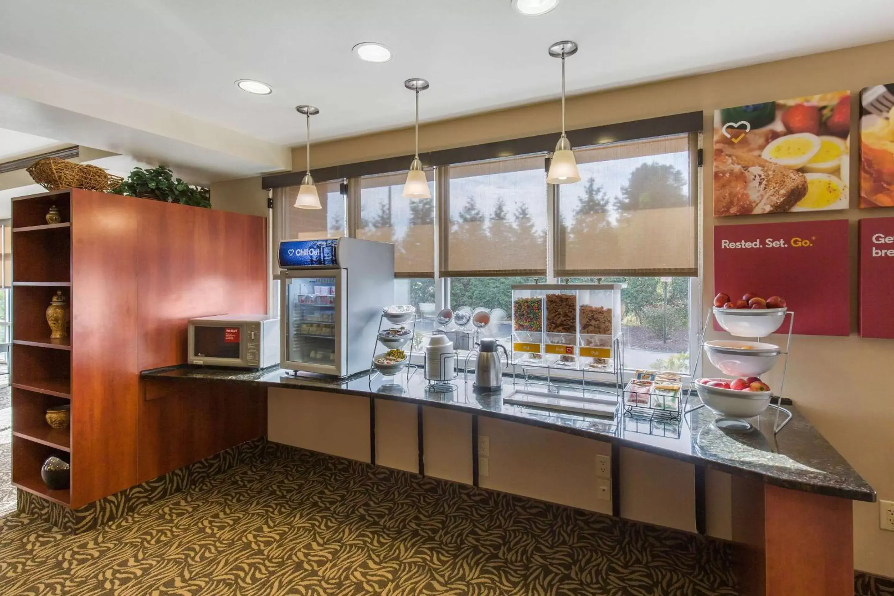 Restaurant/places to eat in Comfort Suites Seaford
