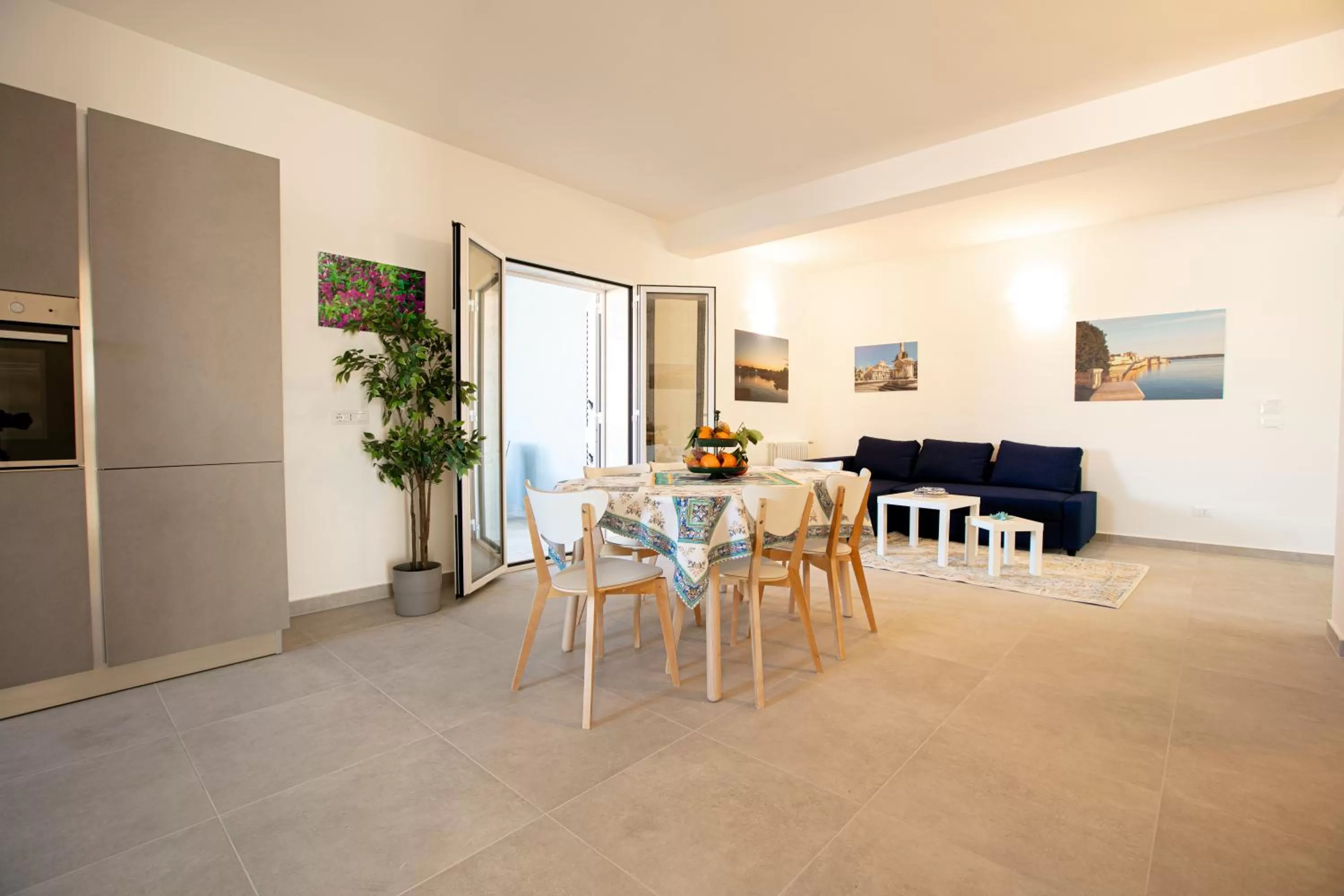 TV and multimedia, Dining Area in Etnamare Brucoli