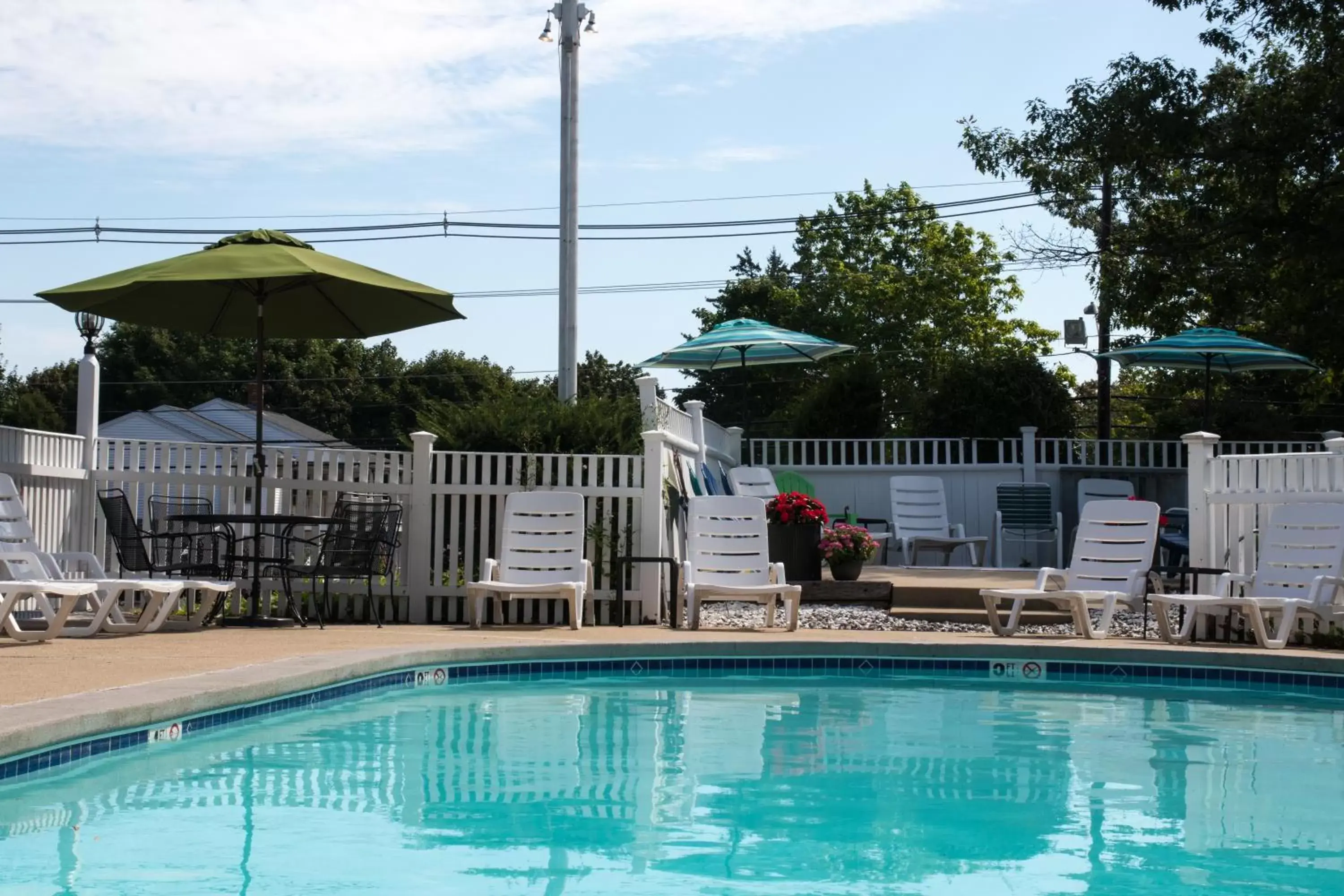 Swimming Pool in Sea View Motel