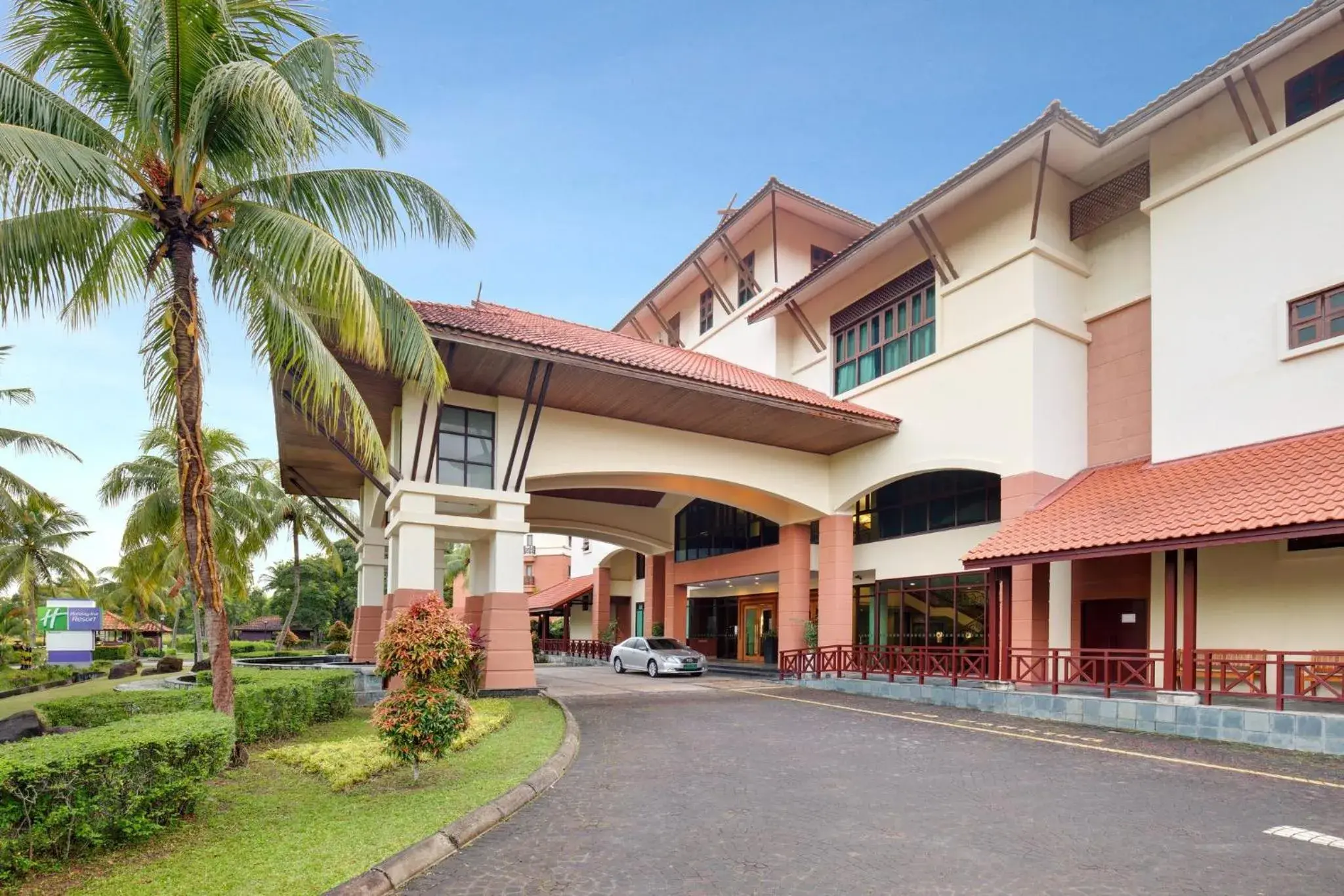 Property Building in Holiday Inn Resort Batam, an IHG Hotel