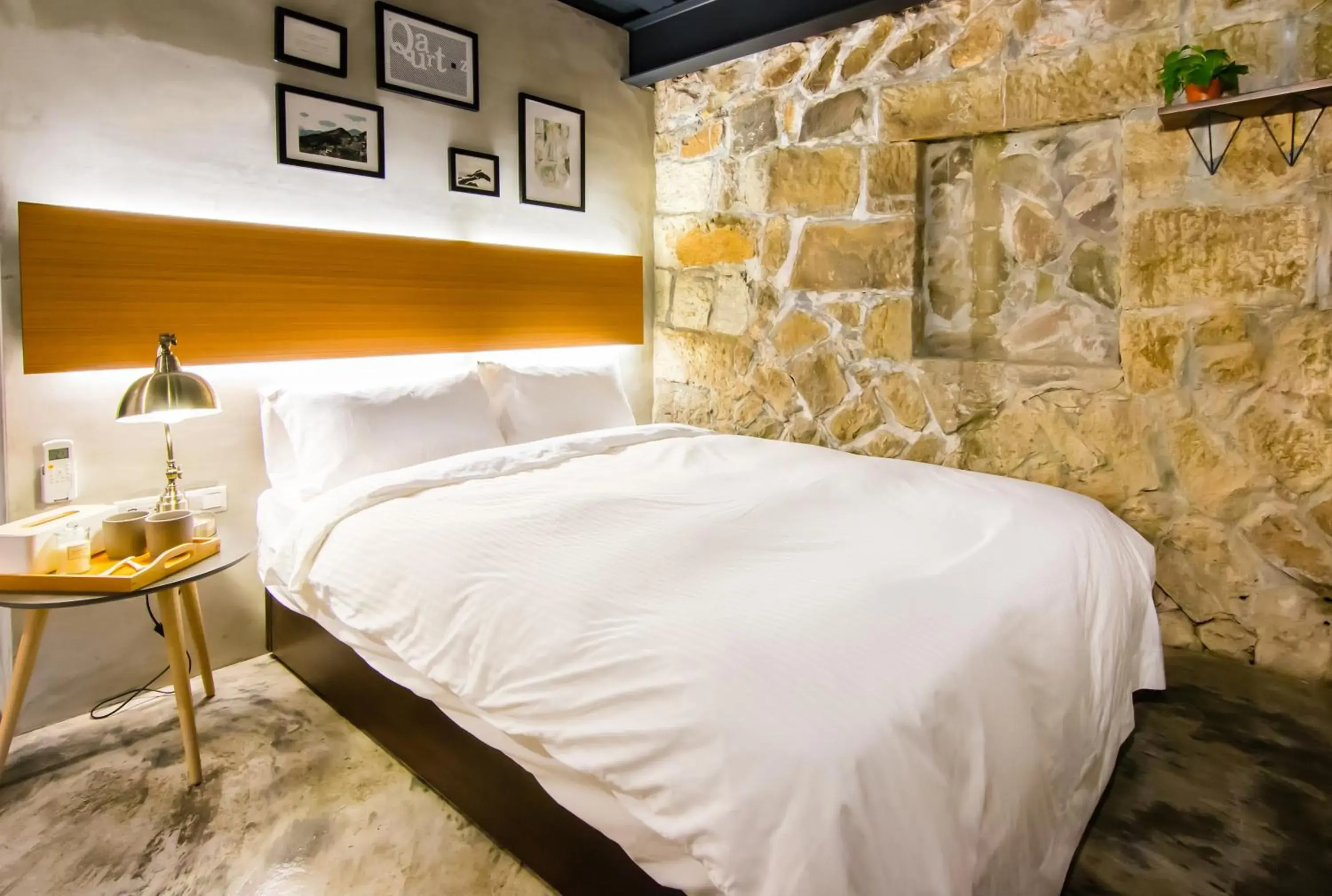 Standard Double Room without Window in H& Jiufen Ore Inn