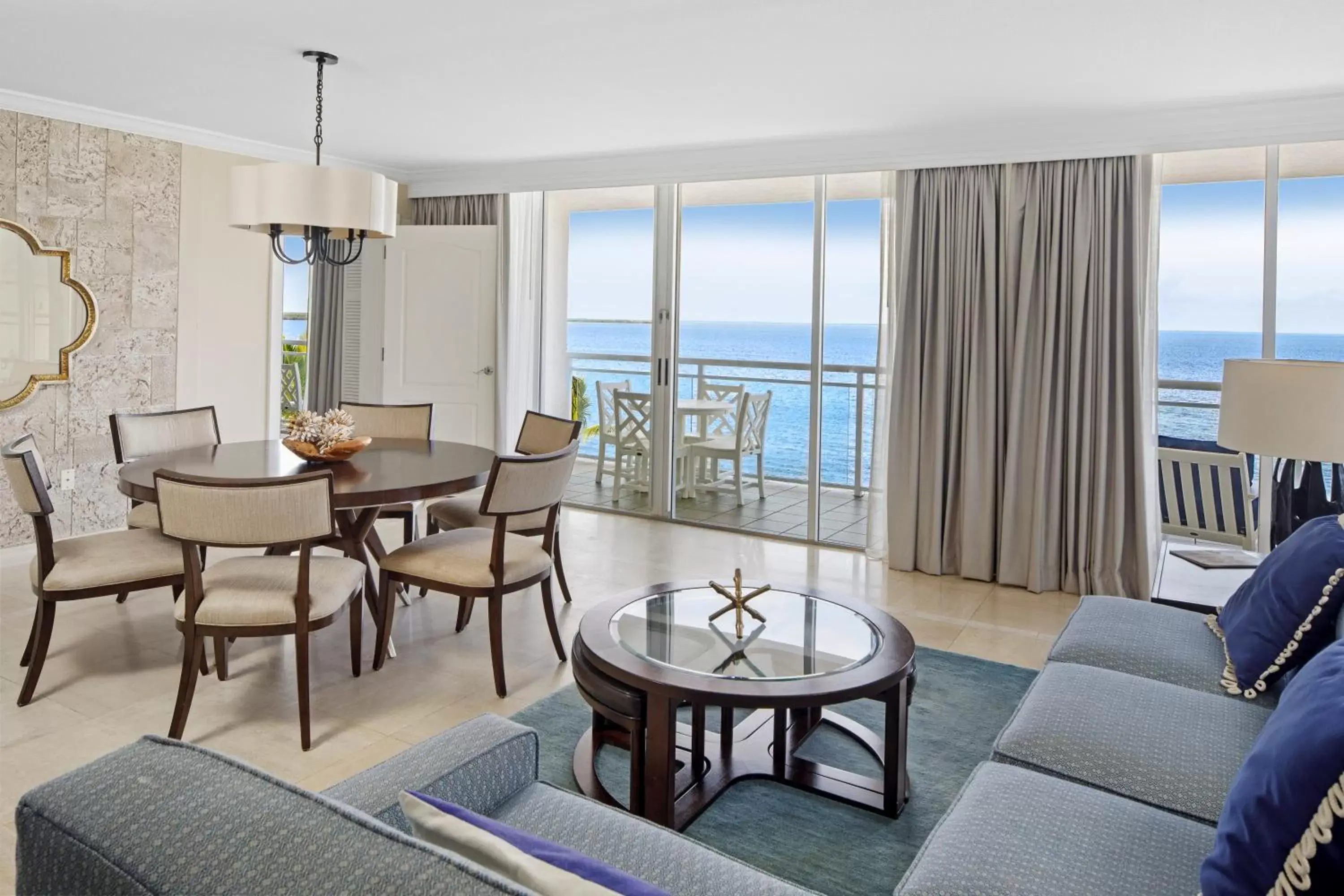 Living room in Reefhouse Resort and Marina