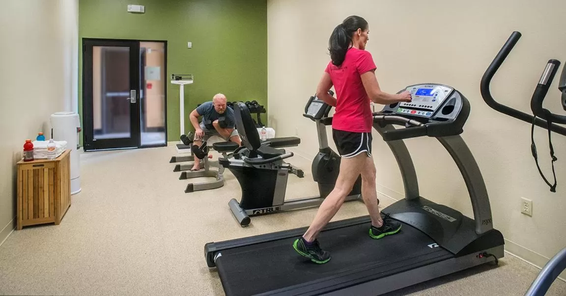 Fitness centre/facilities in Comfort Inn & Suites