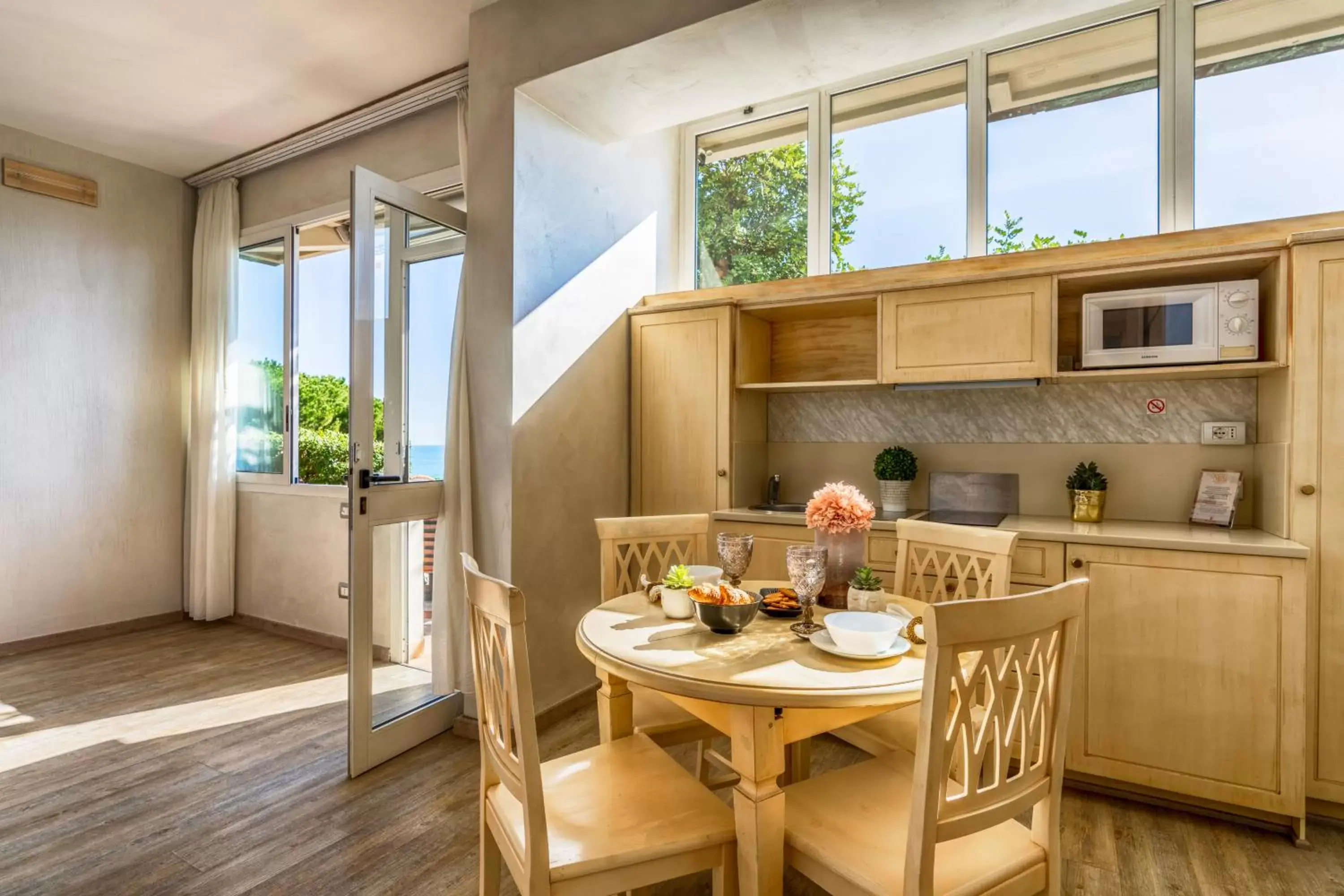 Kitchen or kitchenette, Dining Area in Baba Residences