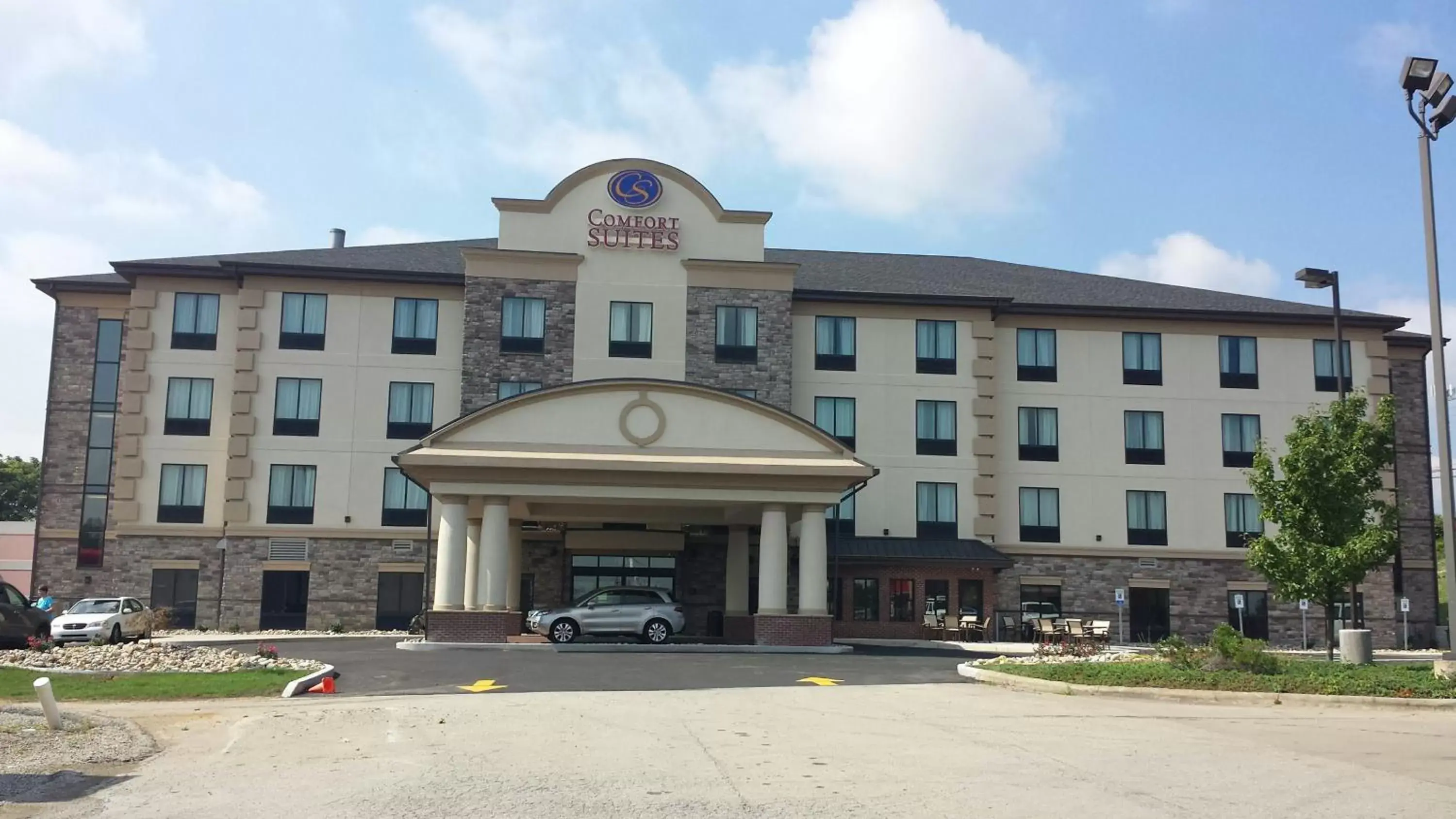 Facade/entrance, Property Building in Comfort Suites Uniontown