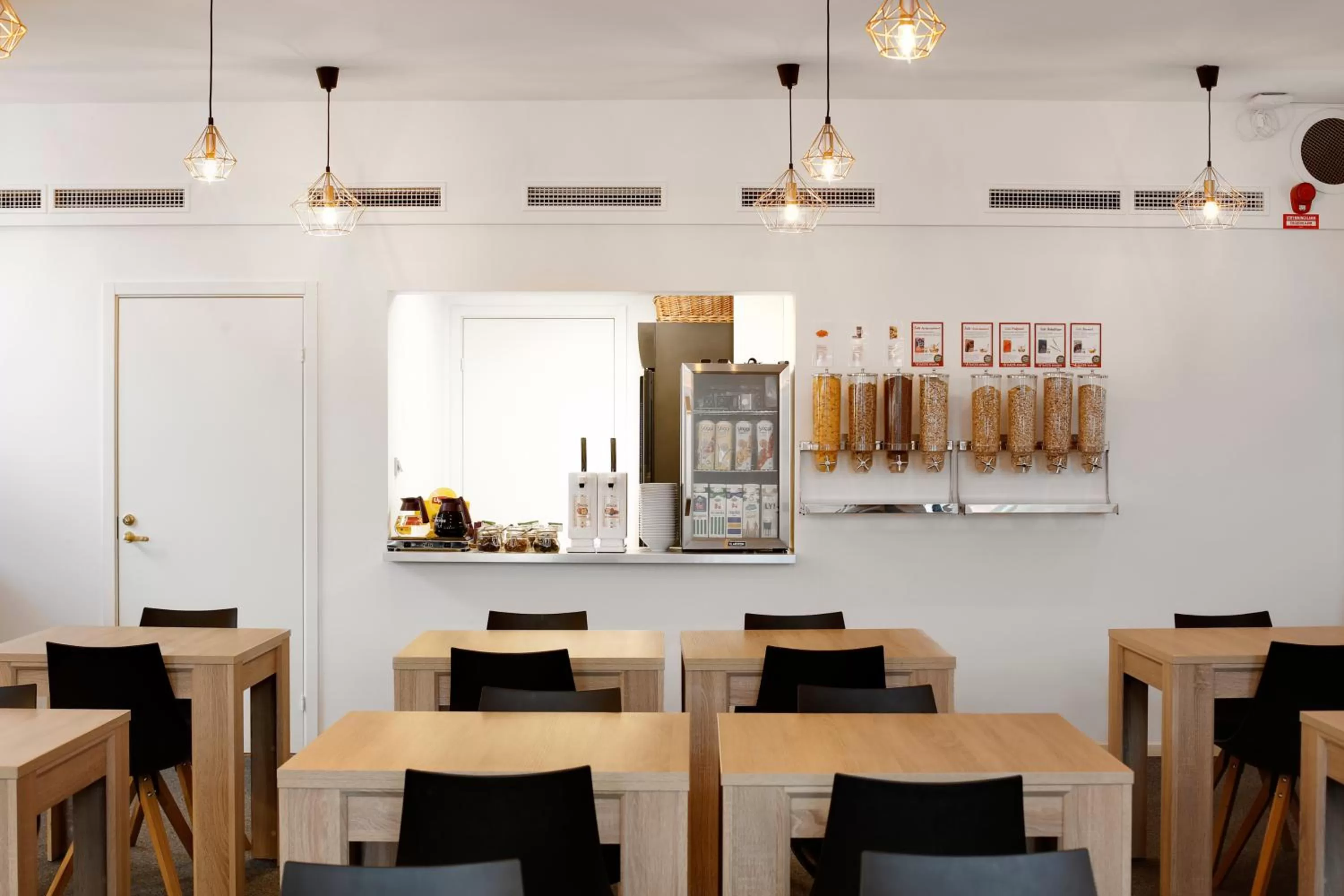 Restaurant/places to eat in Almnäs Park Hotel