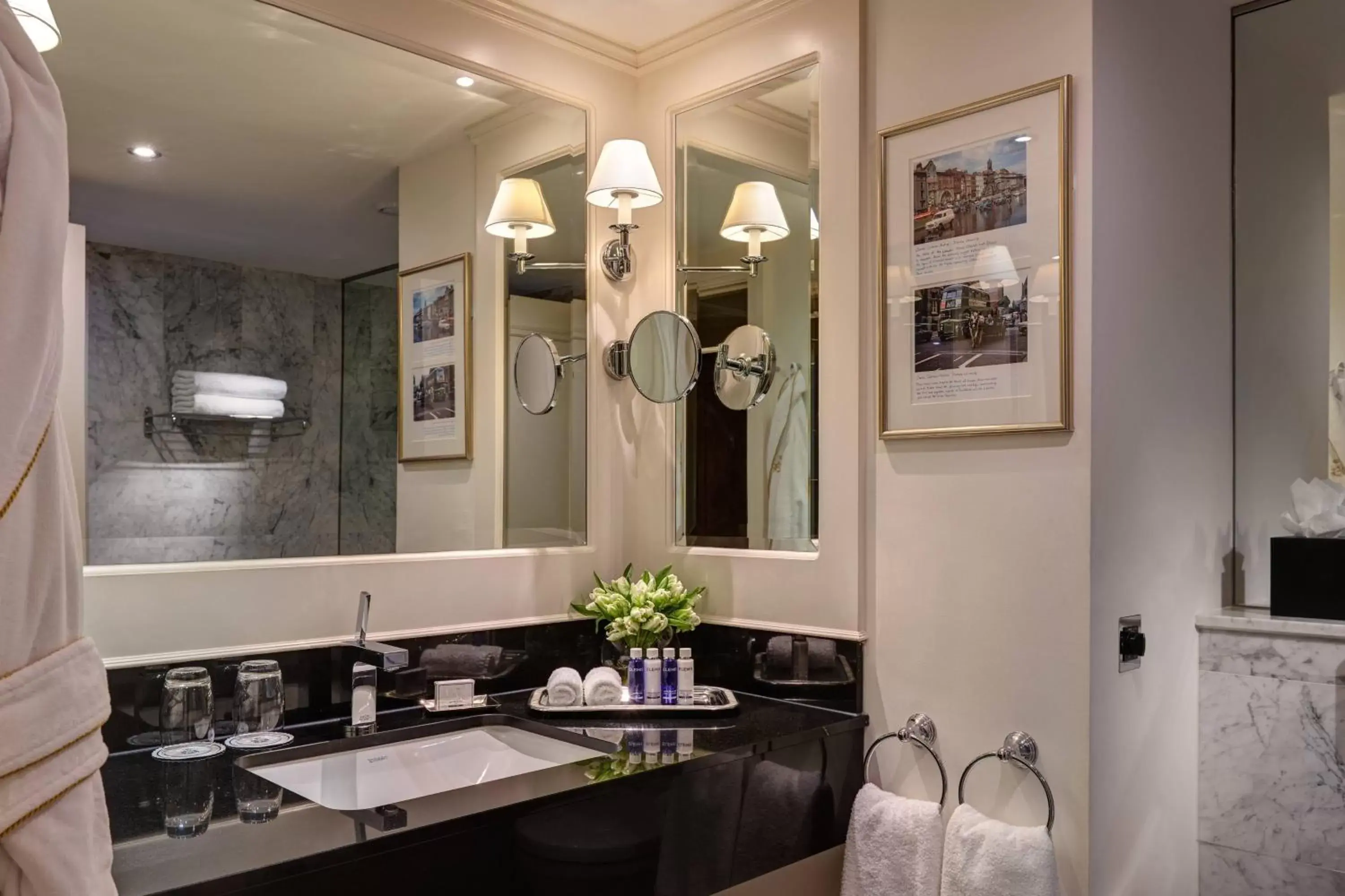 Bathroom in The Shelbourne, Autograph Collection