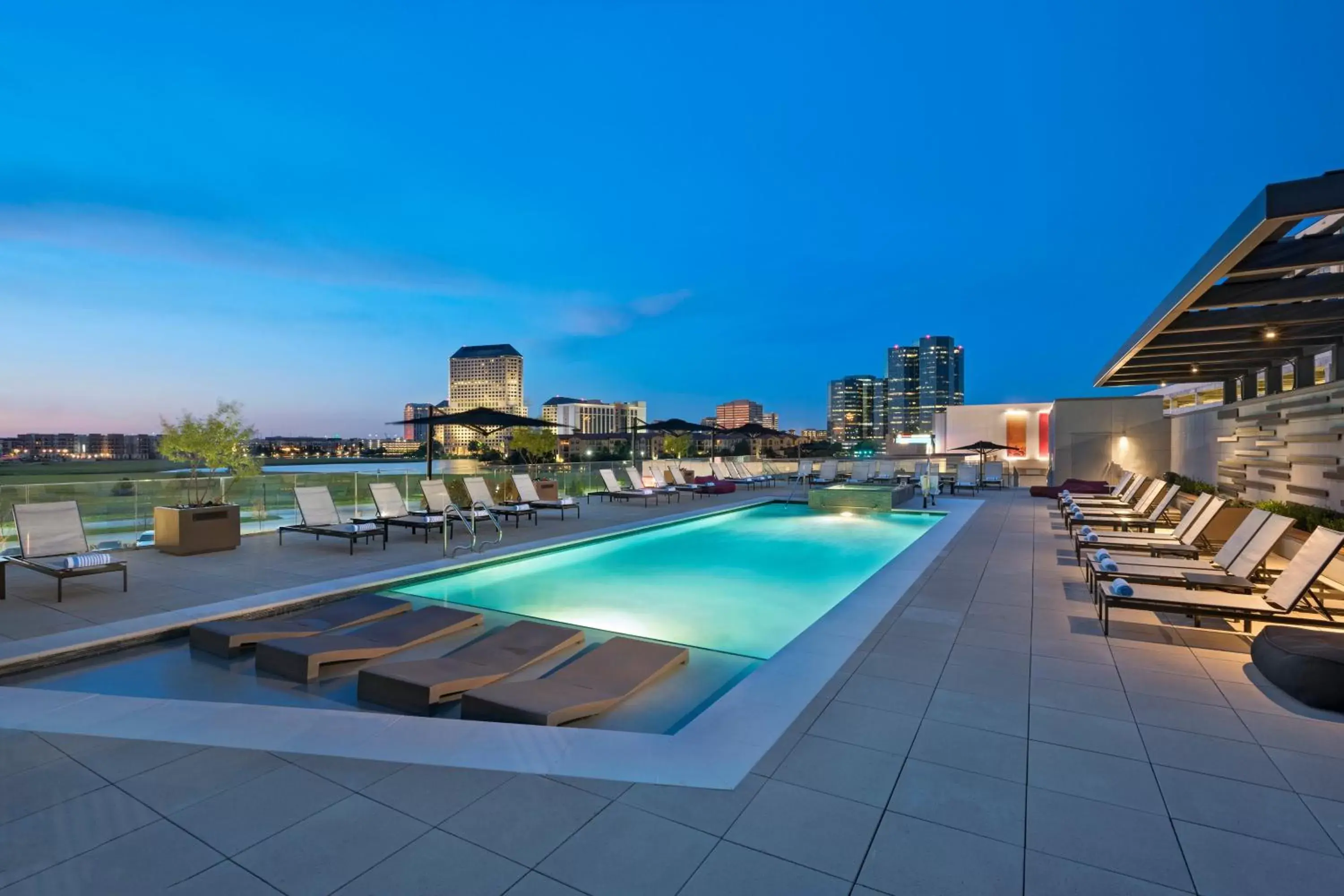 Swimming Pool in The Westin Irving Convention Center at Las Colinas