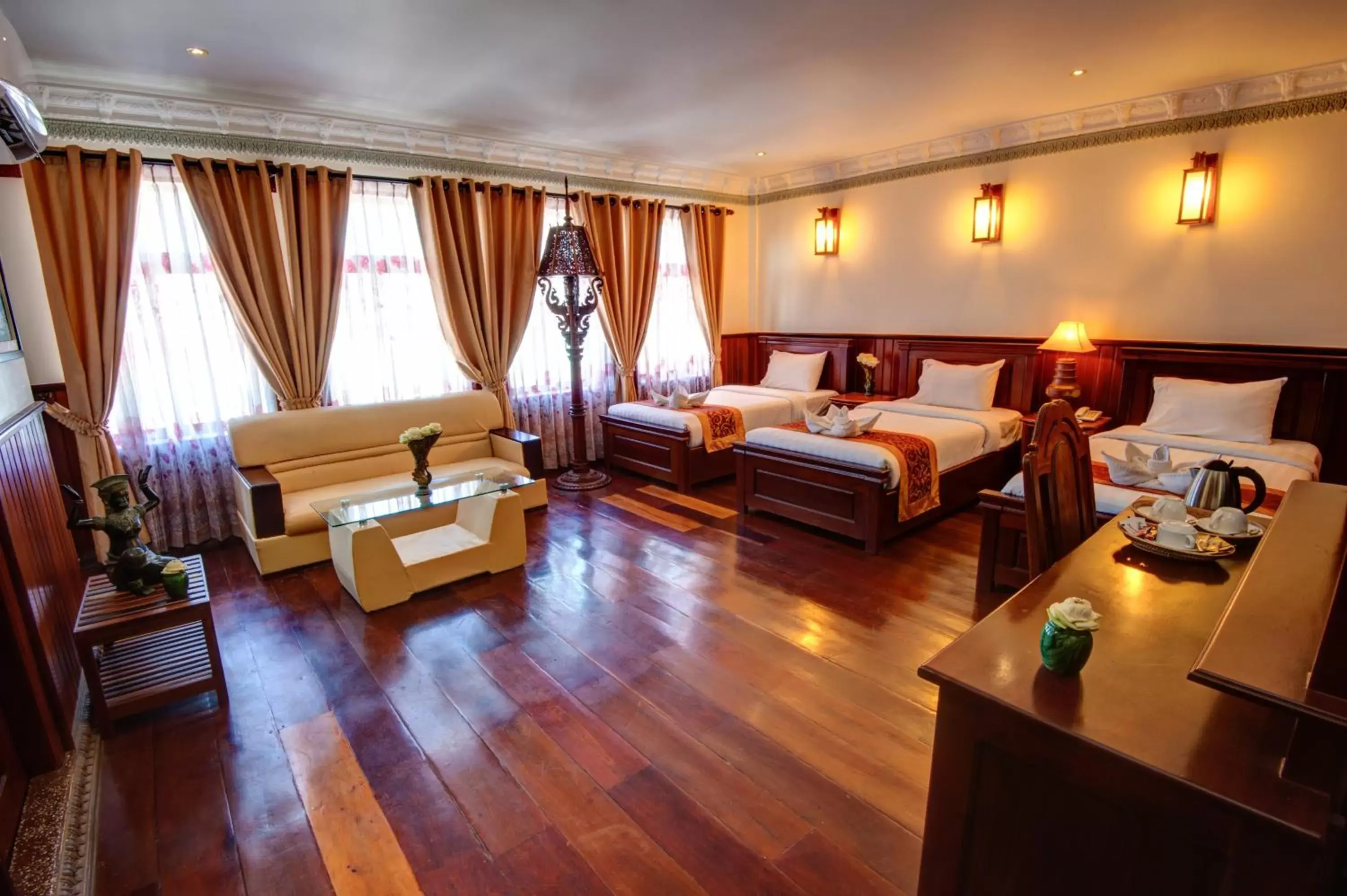 Premier Triple Room in Okay Boutique Hotel