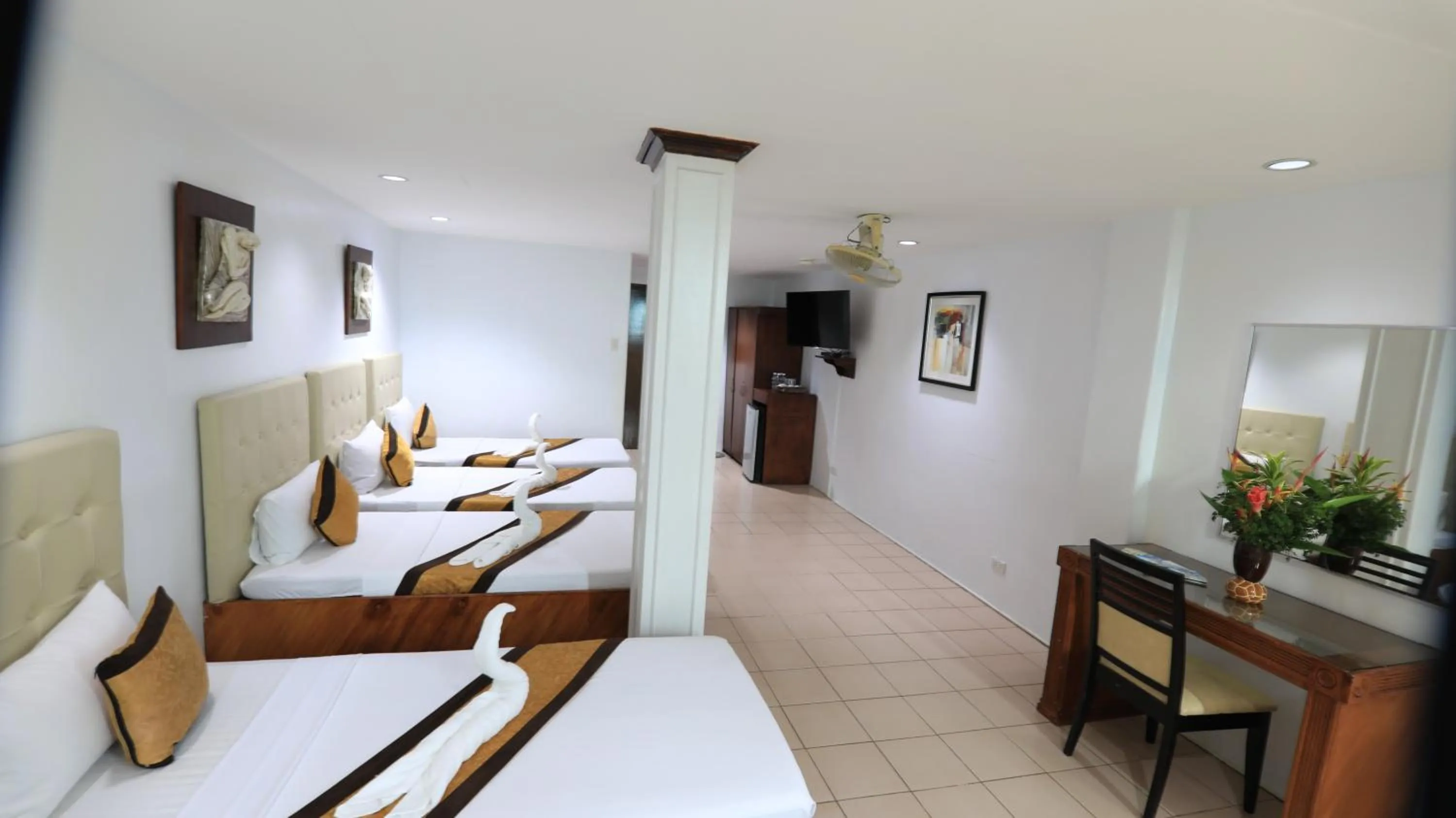 Bed in Loreland Farm Resort