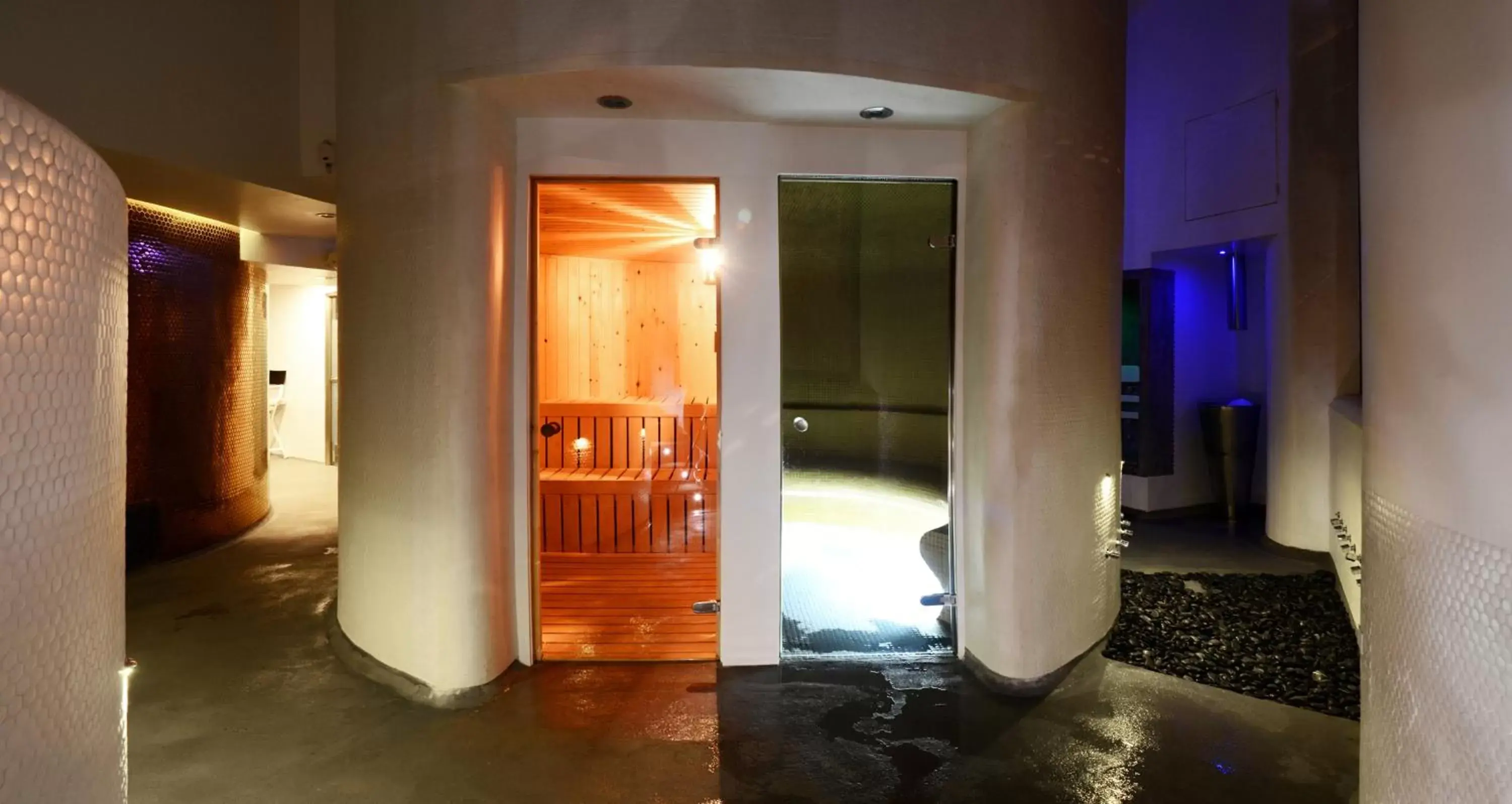 Sauna in Hotel Macià Granada Five Senses Rooms & Suites