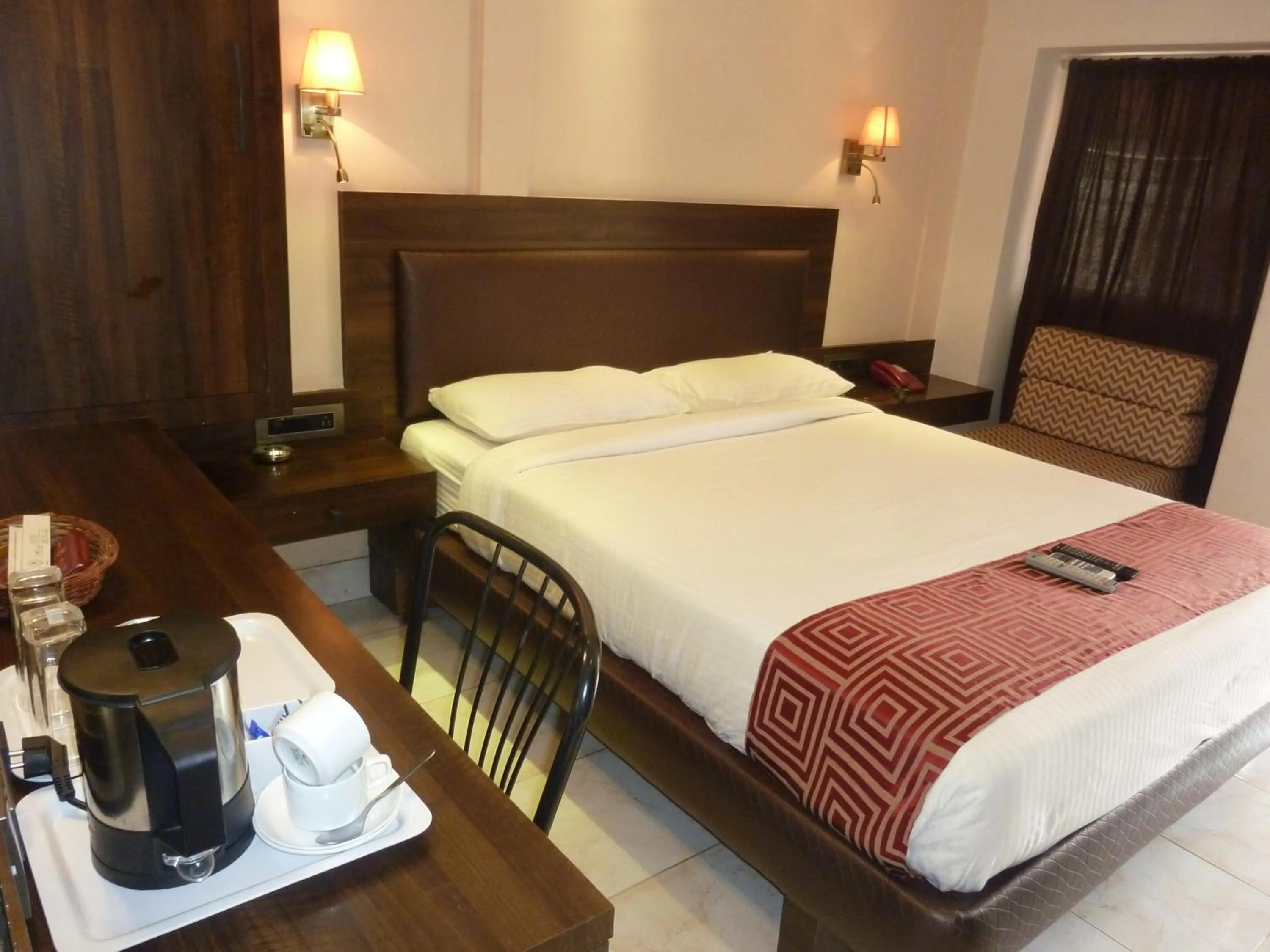 Photo of the whole room in Hotel New Bengal