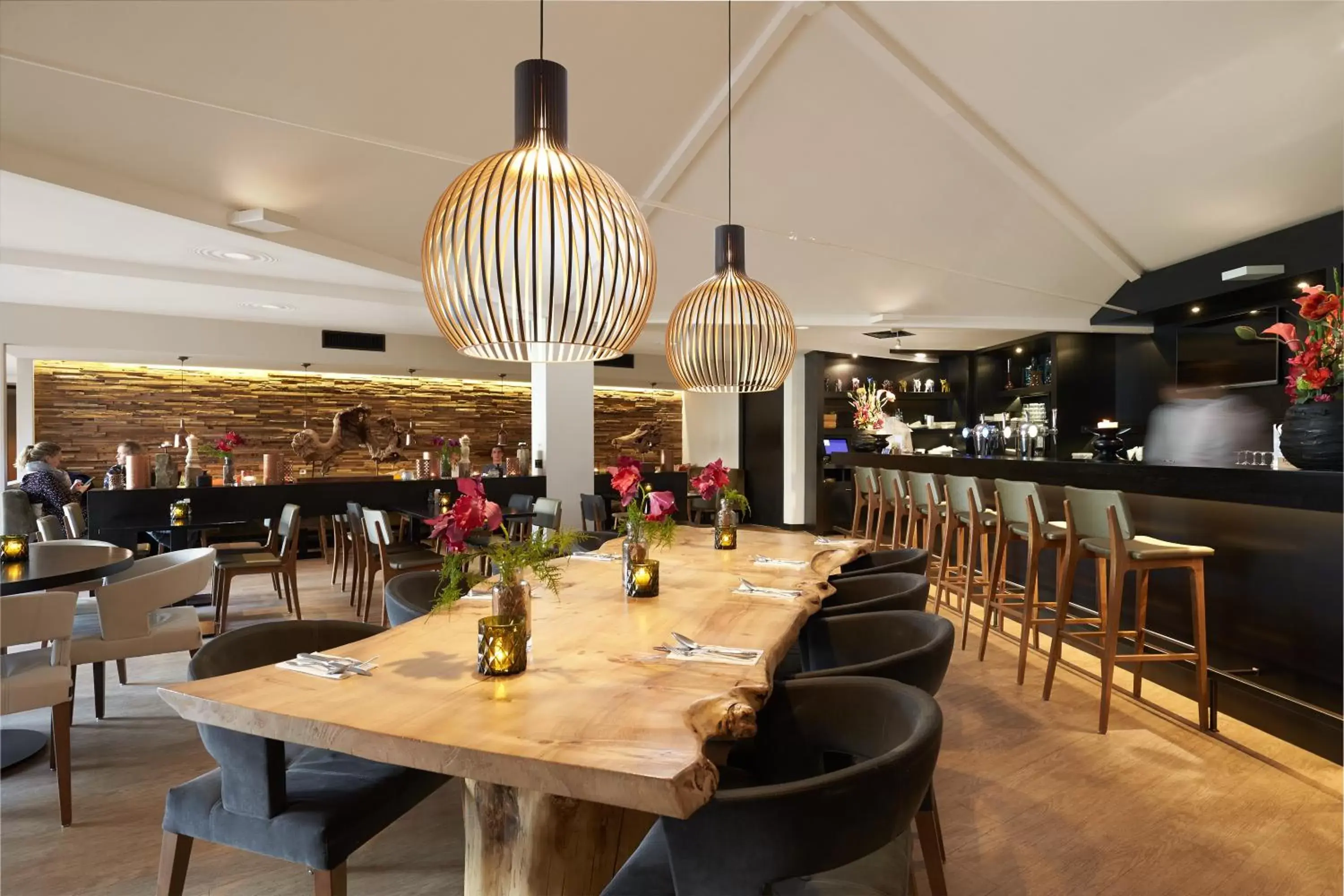 Food and drinks, Restaurant/Places to Eat in Van der Valk Drachten