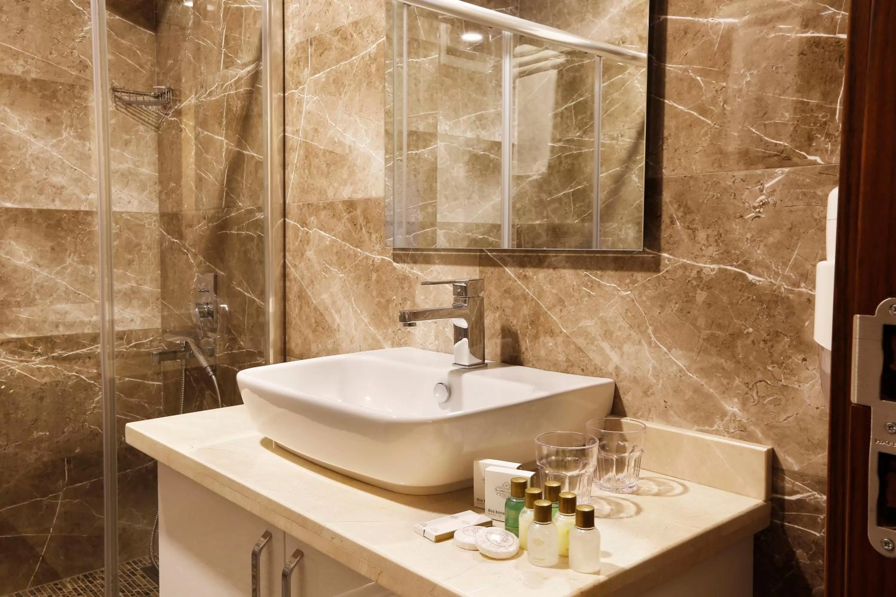 Deluxe Room in The White Orient Hotel