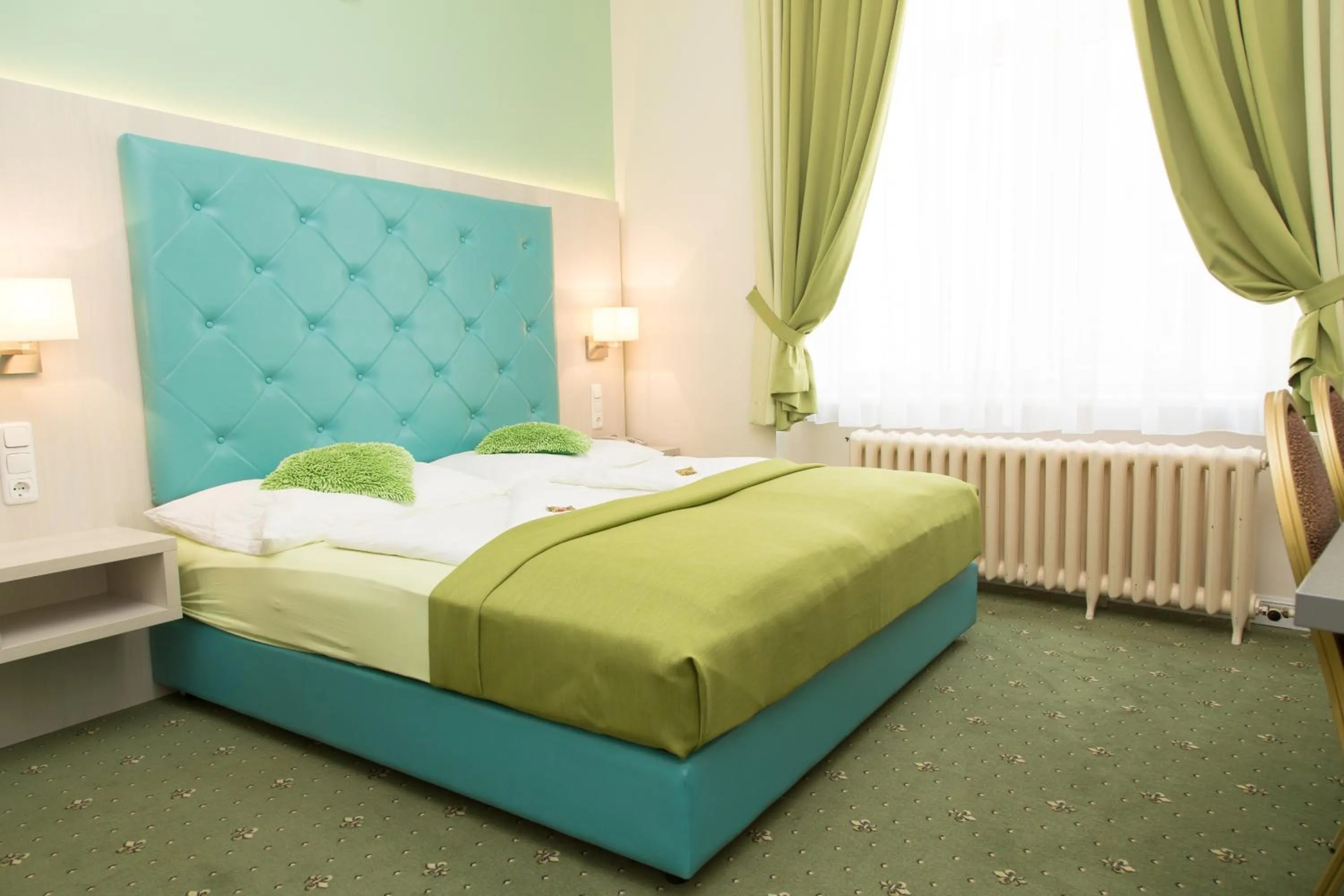 Photo of the whole room, Room Photo in Hotel Odeon