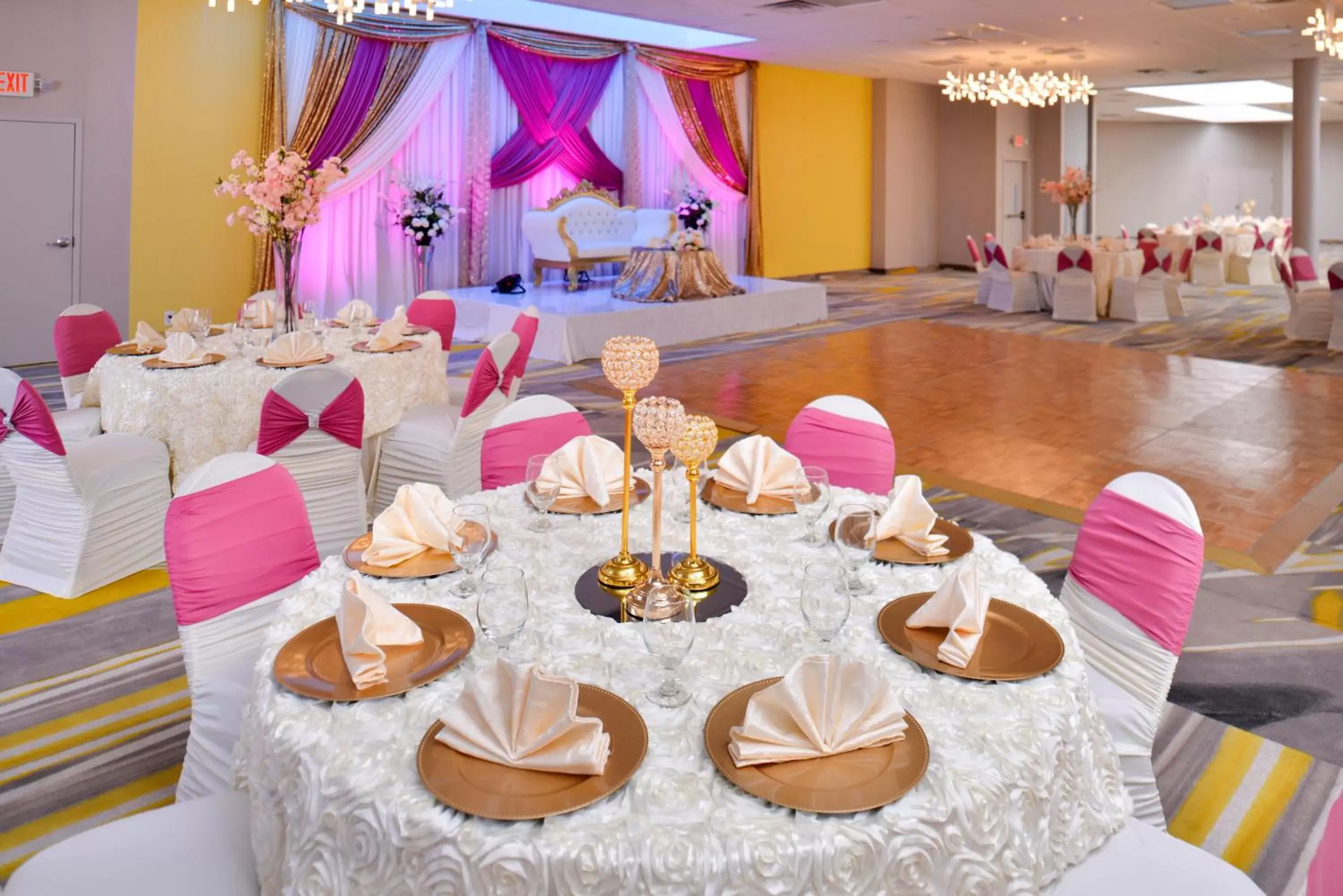 Banquet/Function facilities, Banquet Facilities in Holiday Inn Richardson, an IHG Hotel