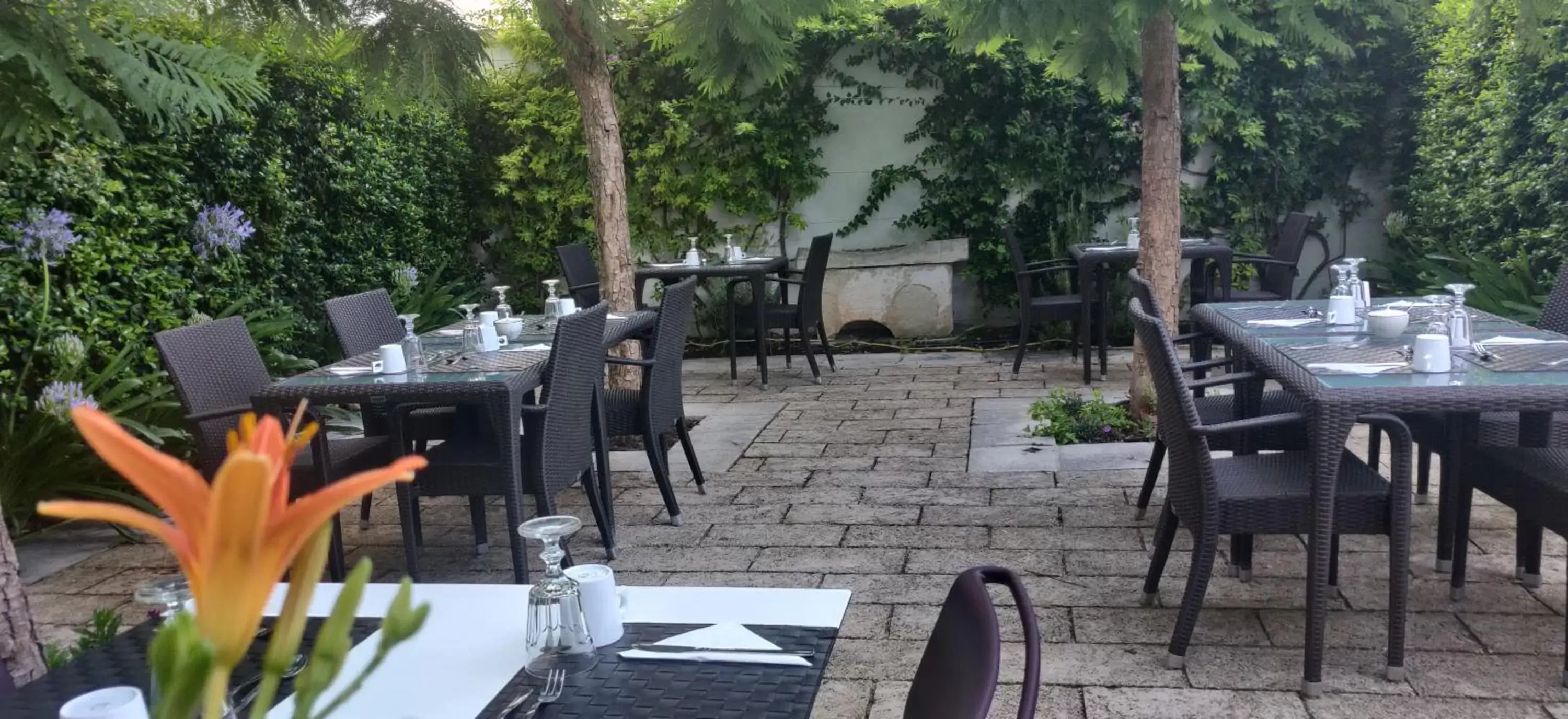 Patio, Restaurant/Places to Eat in Palazzo Muro Leccese Relais de Charme & Wellness