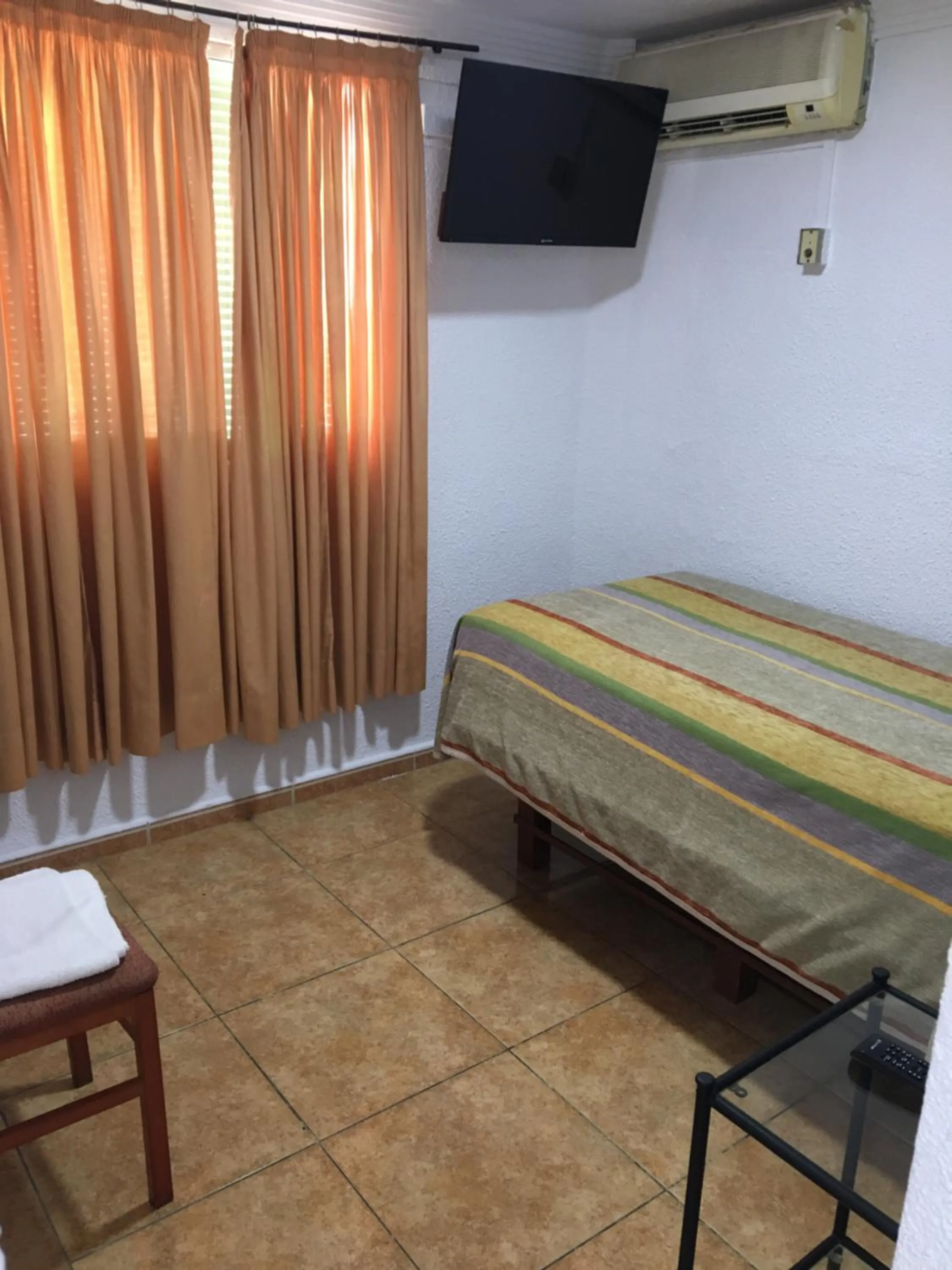 Bedroom in Hostal Alcobia