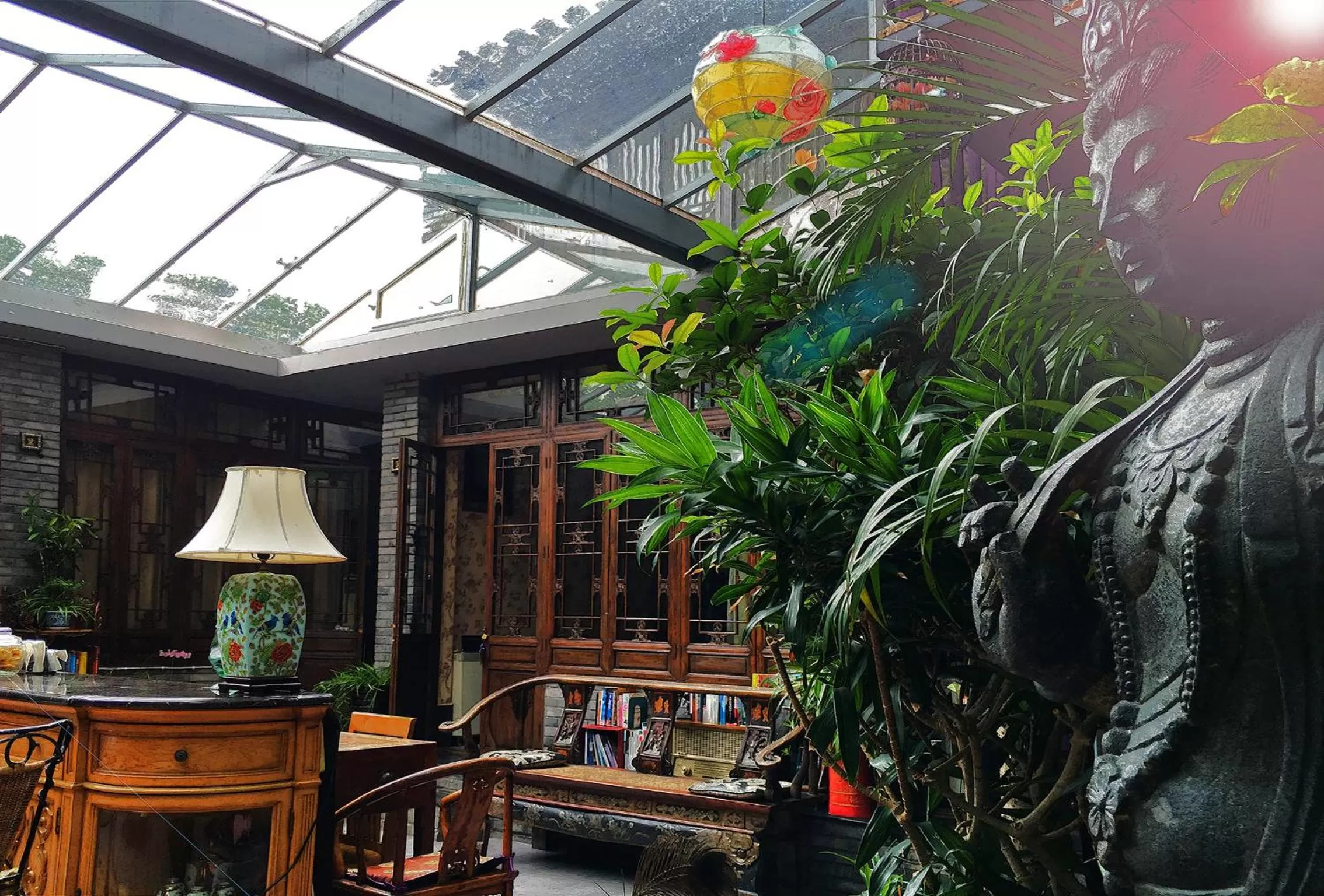 Garden in Kelly‘s Courtyard Hotel