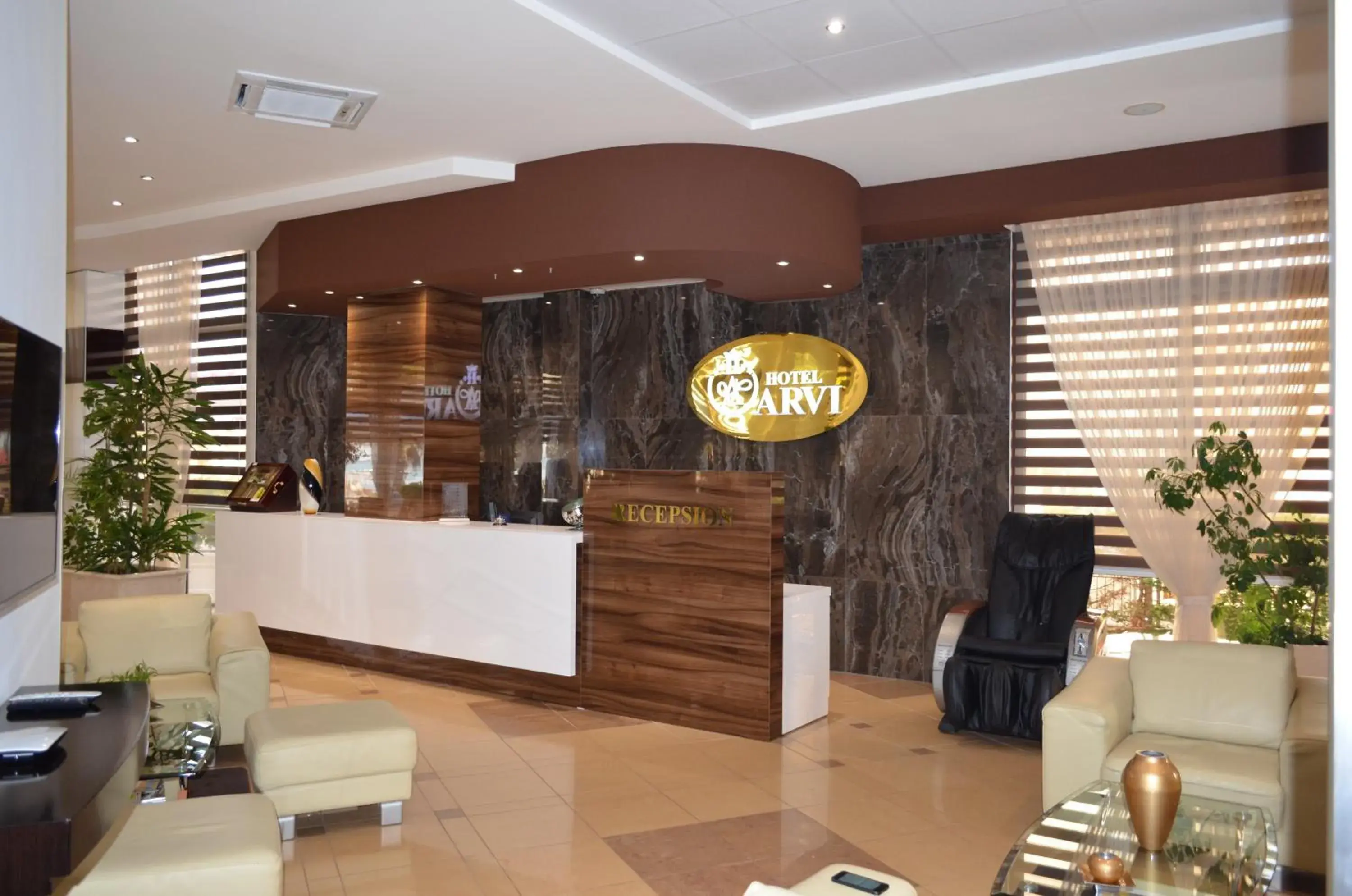 Lobby/Reception in Hotel Arvi