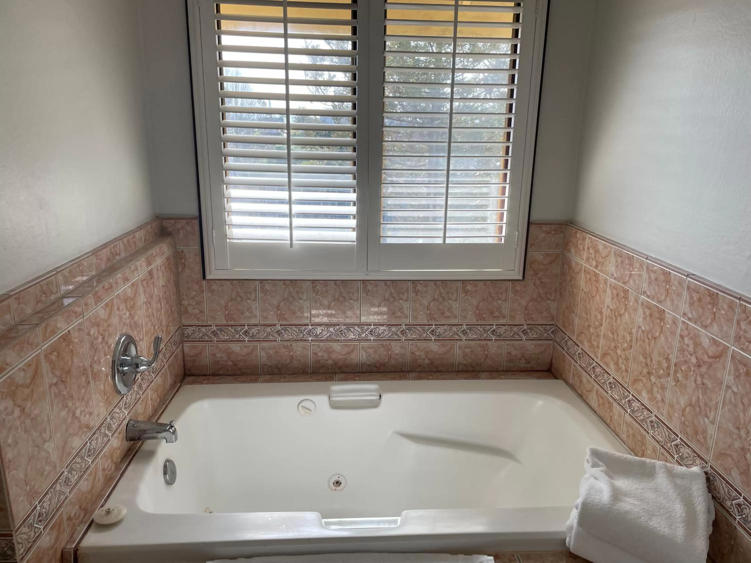 Bath in Hotel Solares