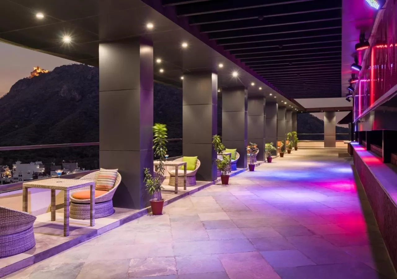 Restaurant/places to eat in jüSTa Sajjangarh Resort & Spa, Udaipur