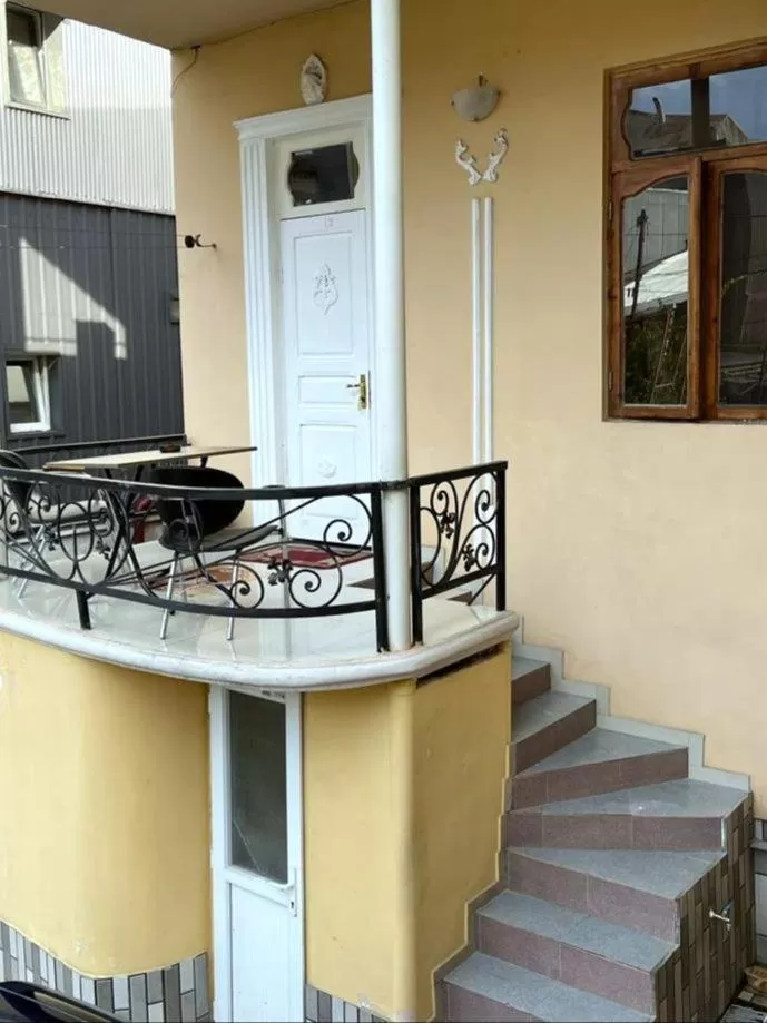 Property building, TV/Entertainment Center in OLD ClTY HOTEL BATUMI