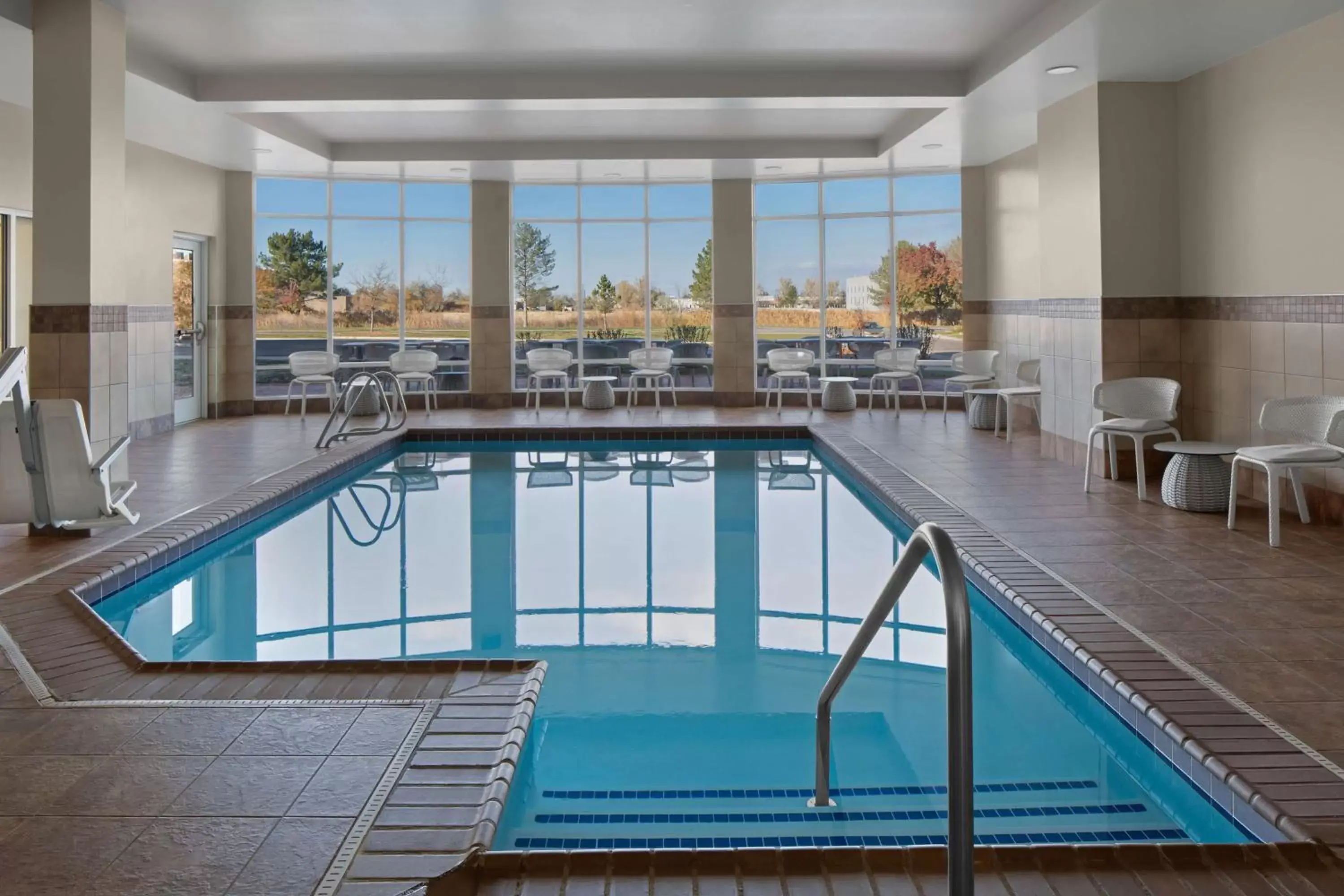 Pool view, Swimming Pool in Hilton Garden Inn - Salt Lake City Airport