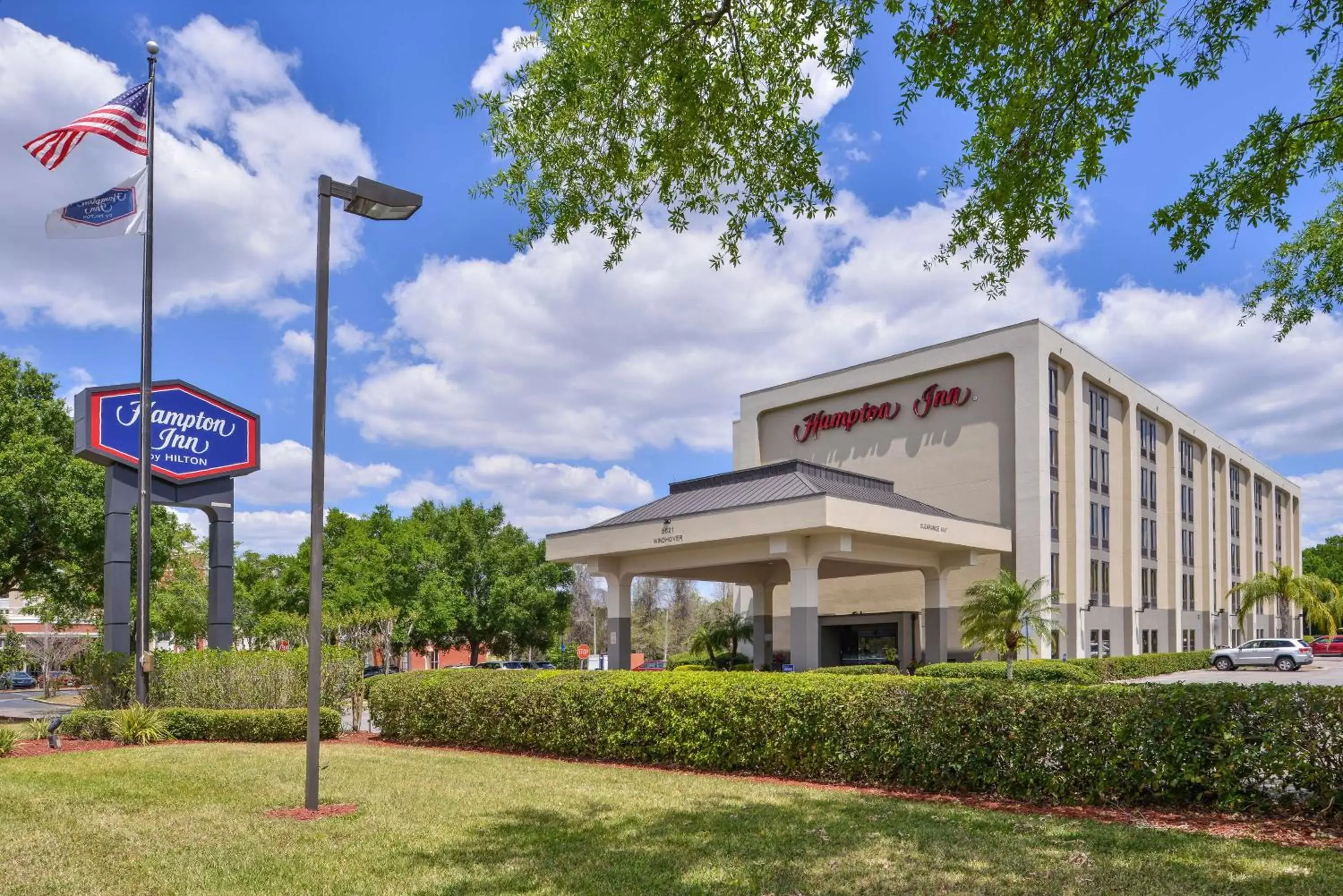 Property Building in Hampton Inn Closest to Universal Orlando