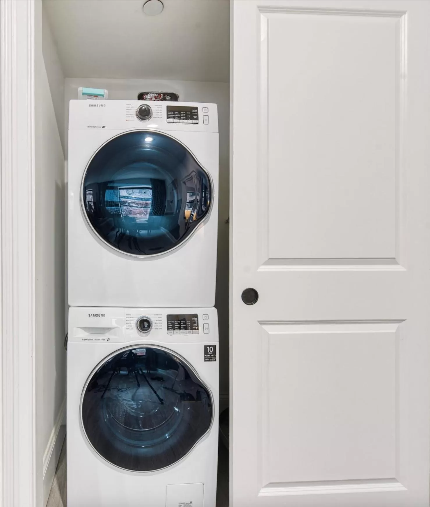 washing machine in Sosuite at French Quarters - Rittenhouse Square