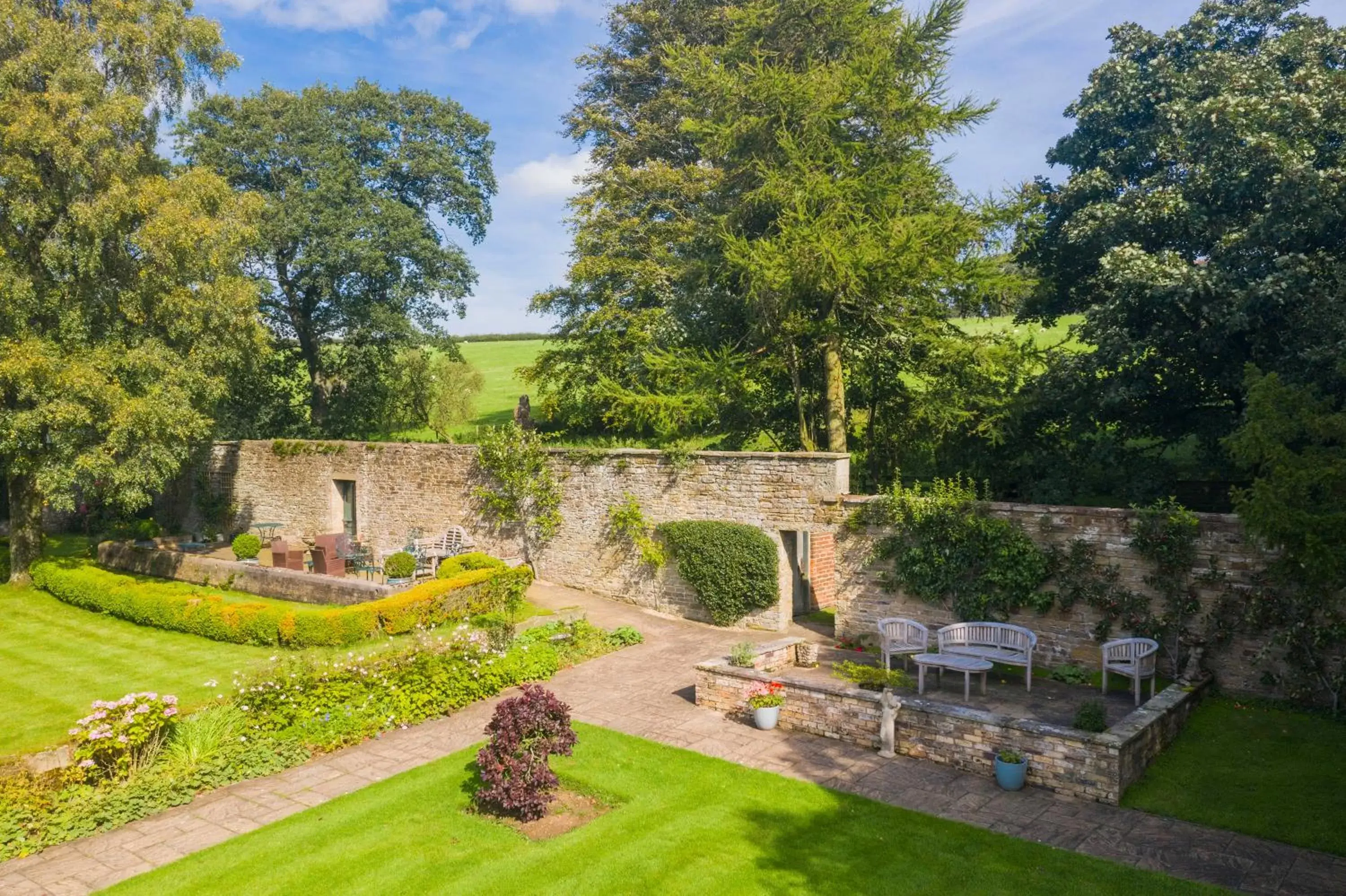 Garden in Farlam Hall Hotel & Restaurant